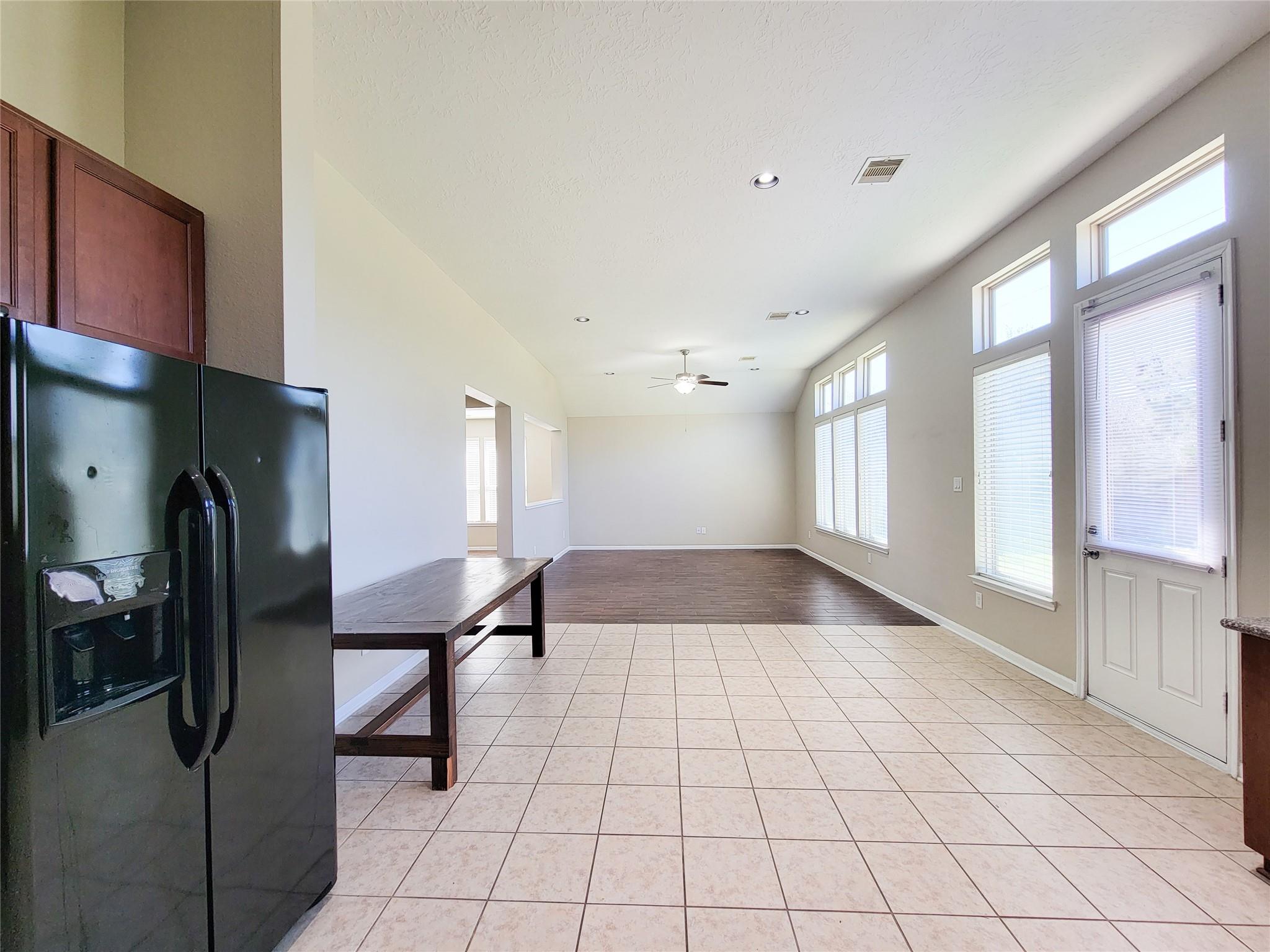 3007 Meadow Prairie Street