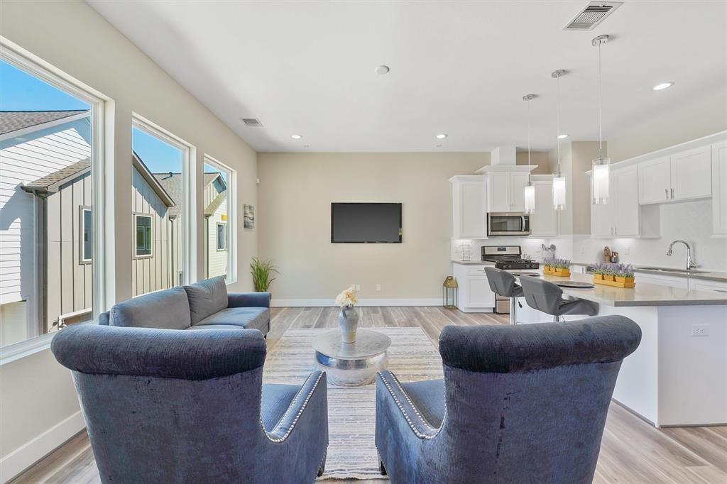 2504 W Tidwell Road # G