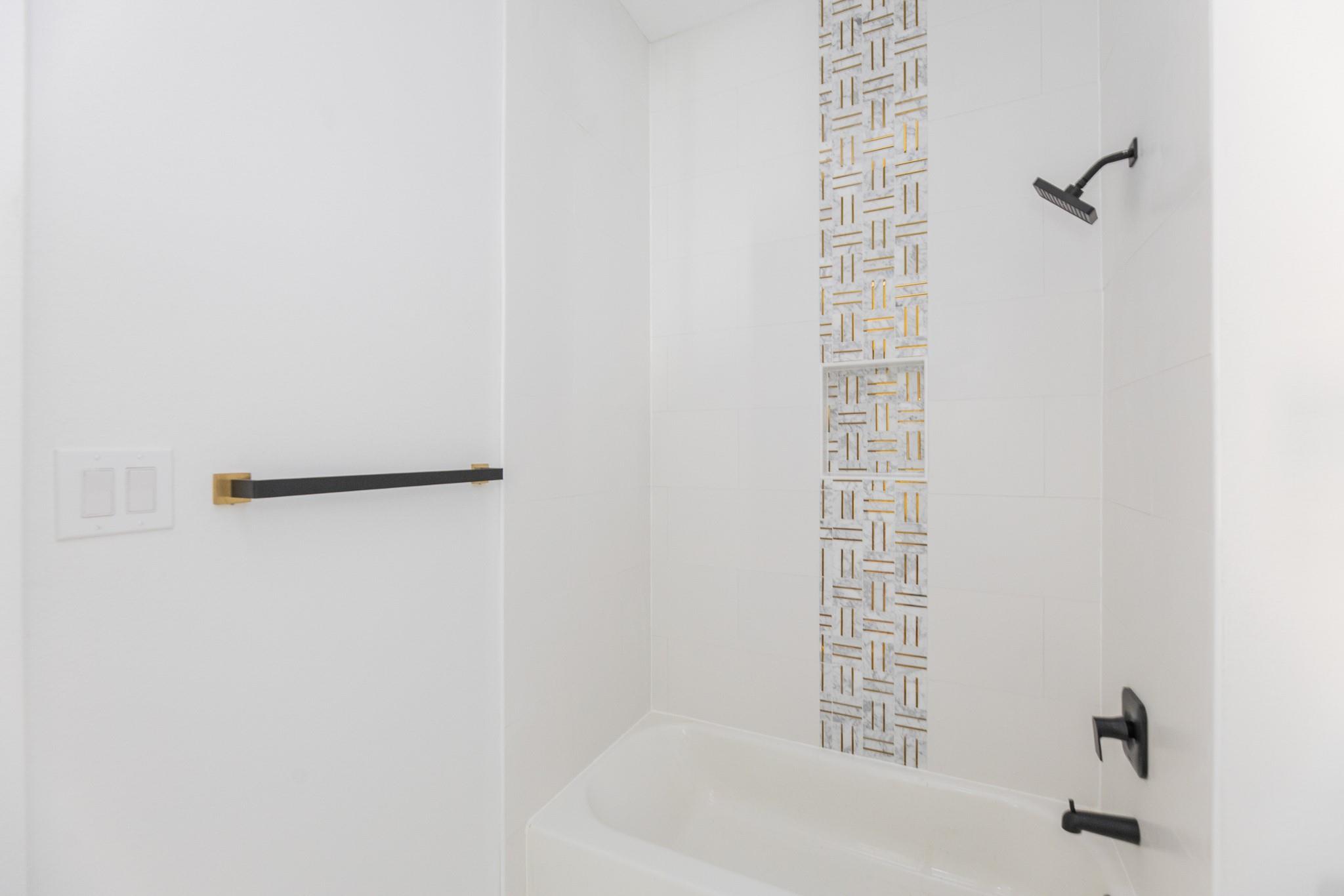 18714 Riverton Ash Court