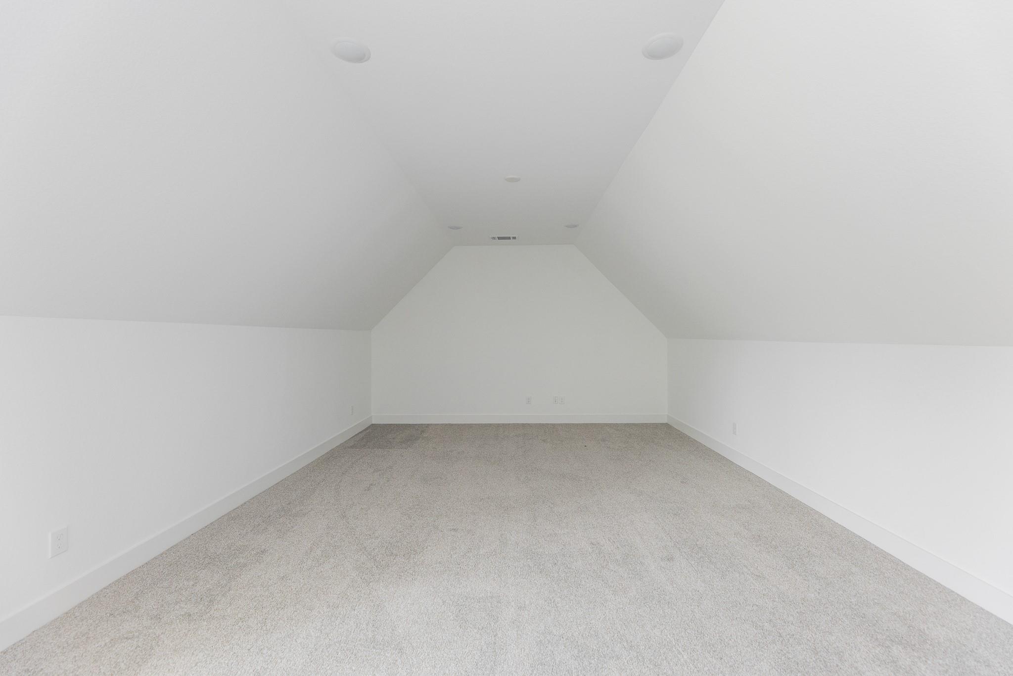 18714 Riverton Ash Court