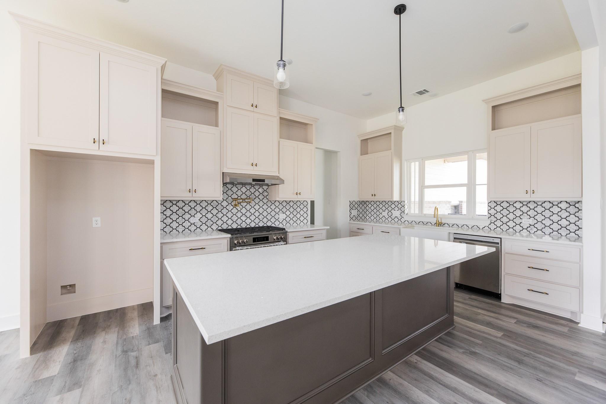 18714 Riverton Ash Court