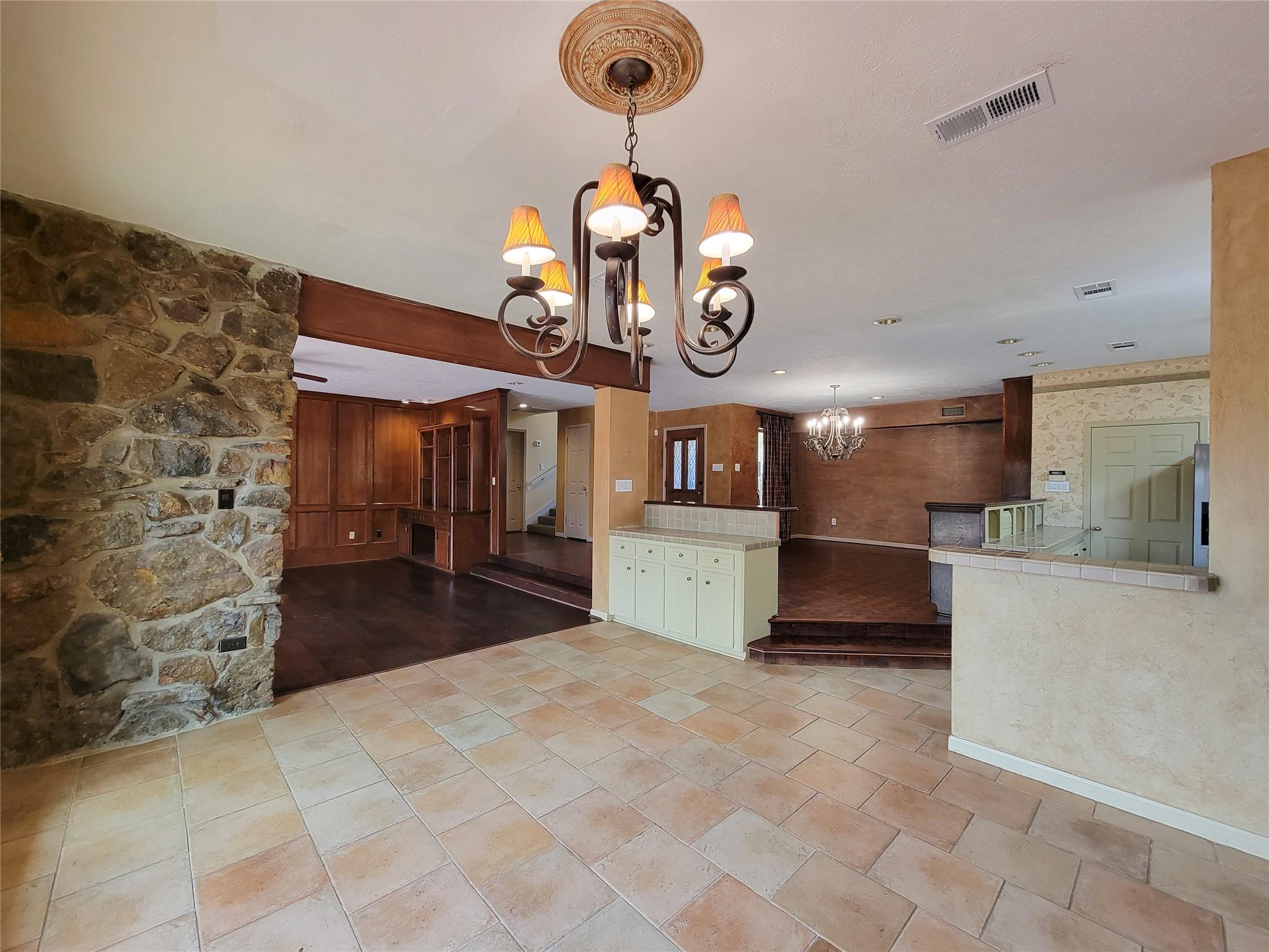 4717 Country Club View
