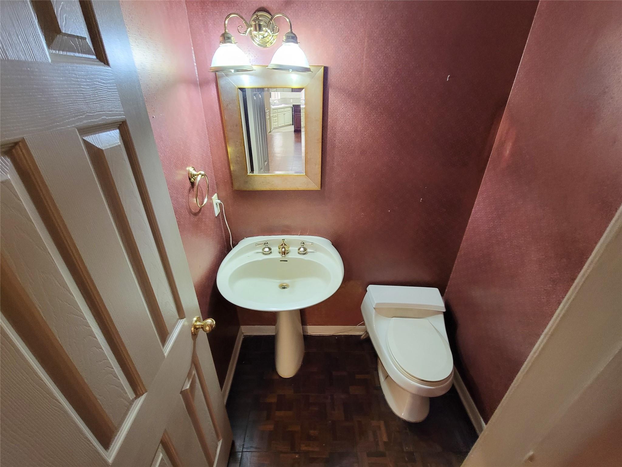 4717 Country Club View