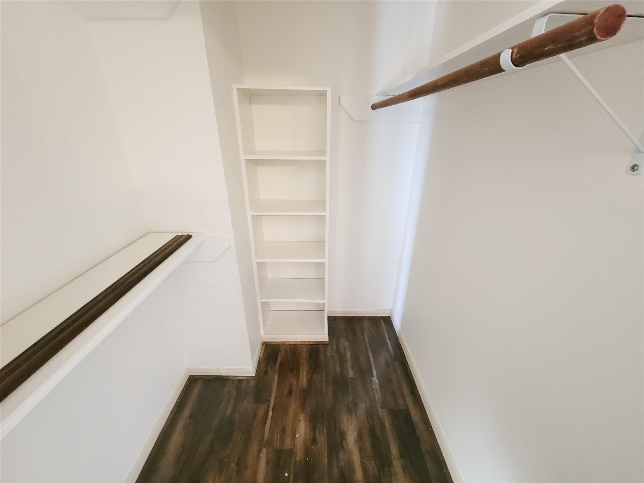 4717 Country Club View