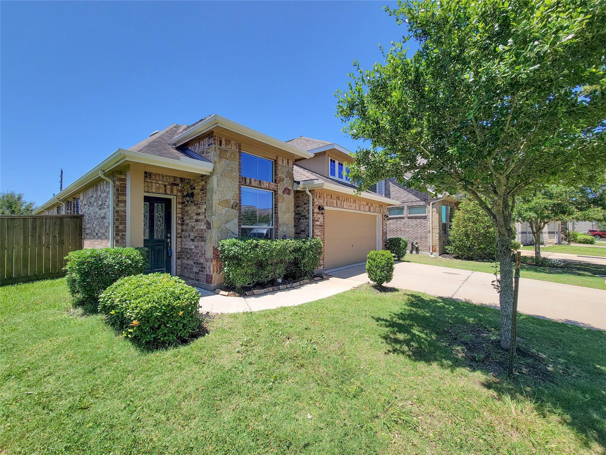 23603 Villa Lisa Drive