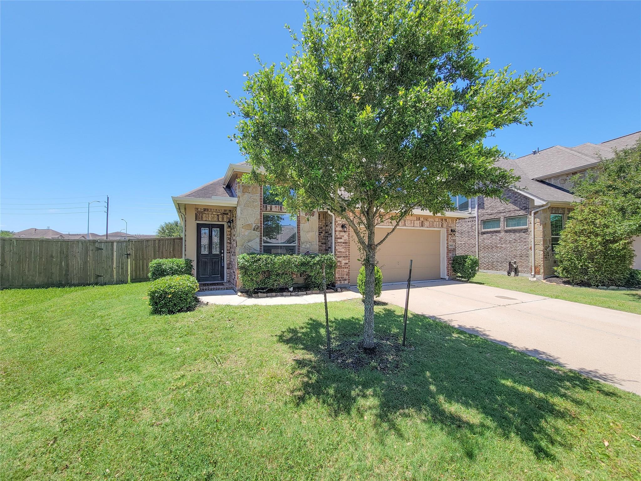 23603 Villa Lisa Drive