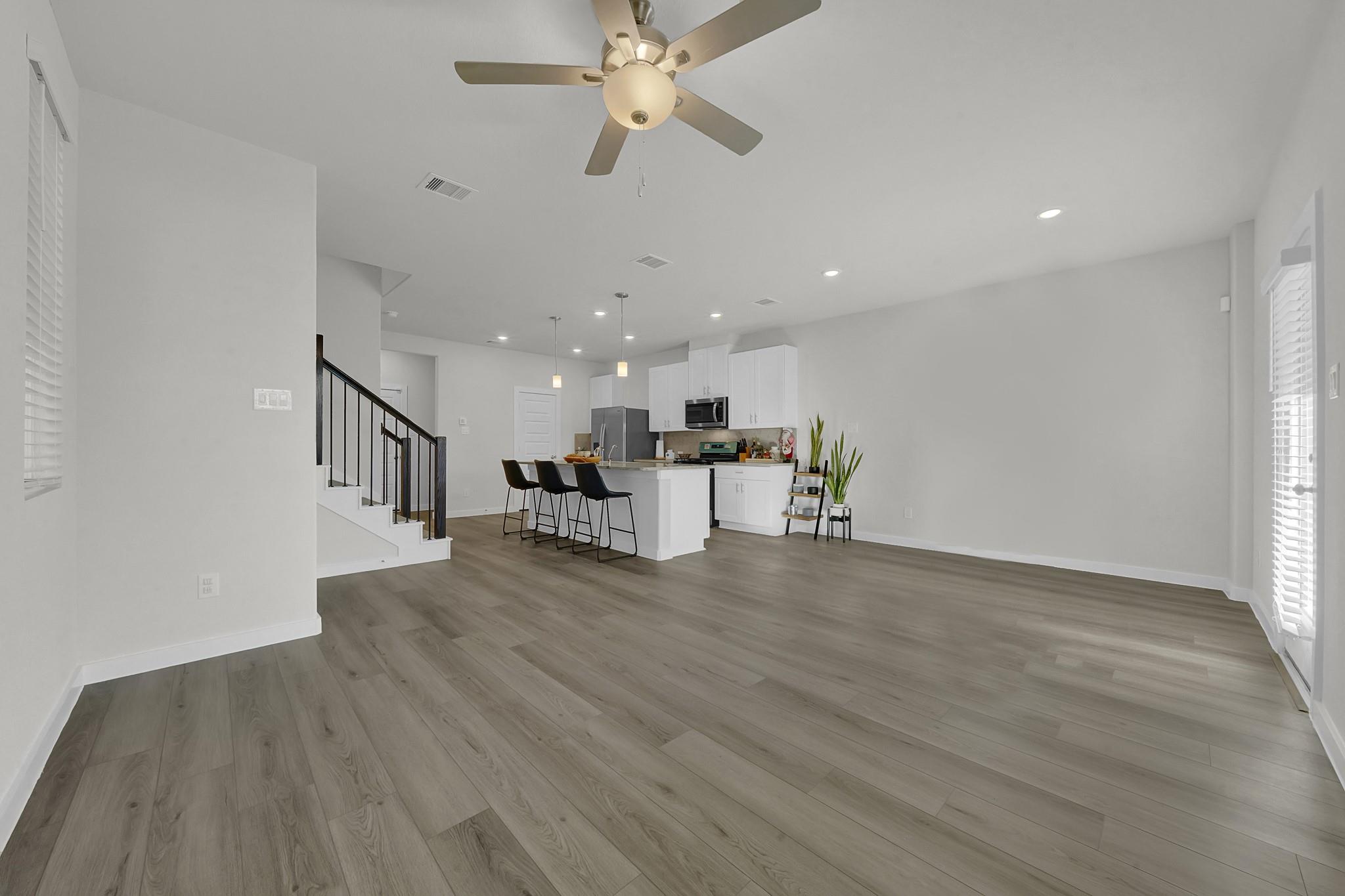 17125 White Acer Way