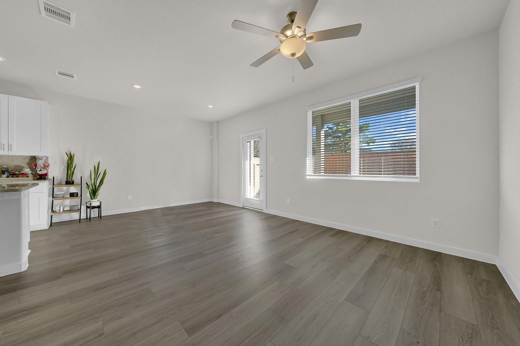 17125 White Acer Way