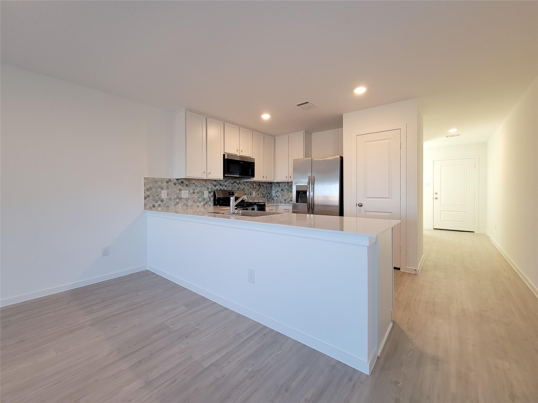 1603 Windrose Bend