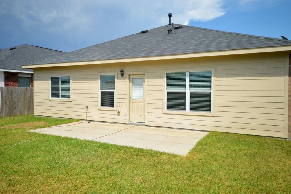 2727 Lakecrest River Drive