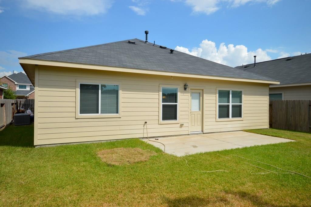 2727 Lakecrest River Drive