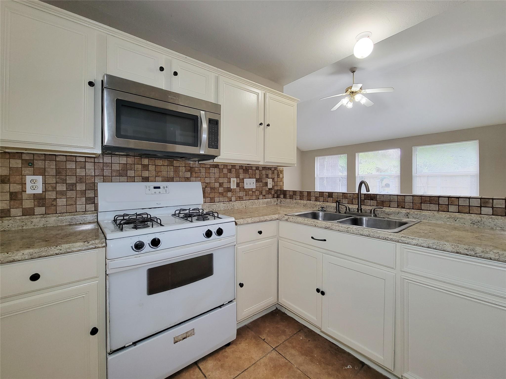 5322 Rivergate Drive