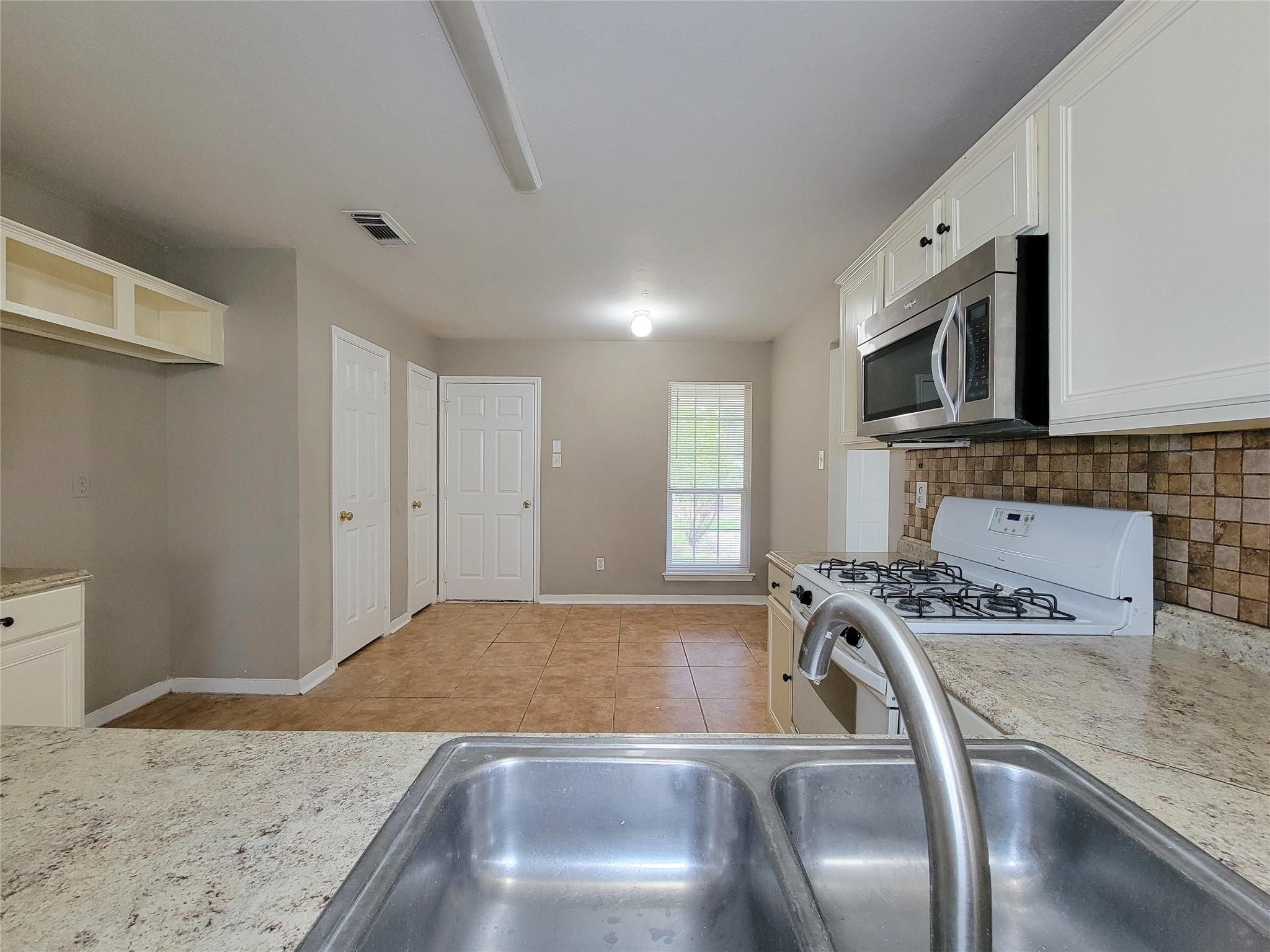 5322 Rivergate Drive