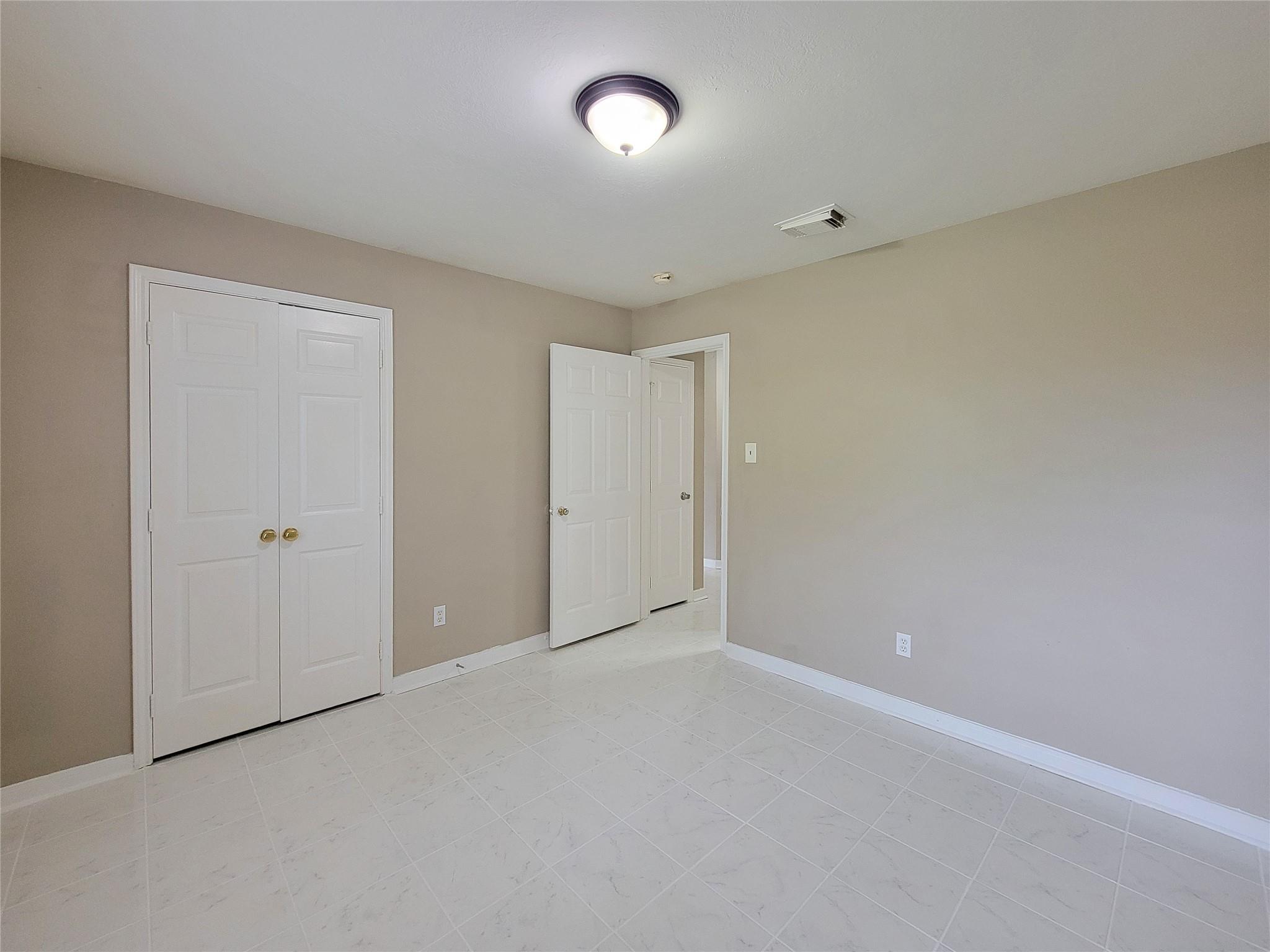 5322 Rivergate Drive