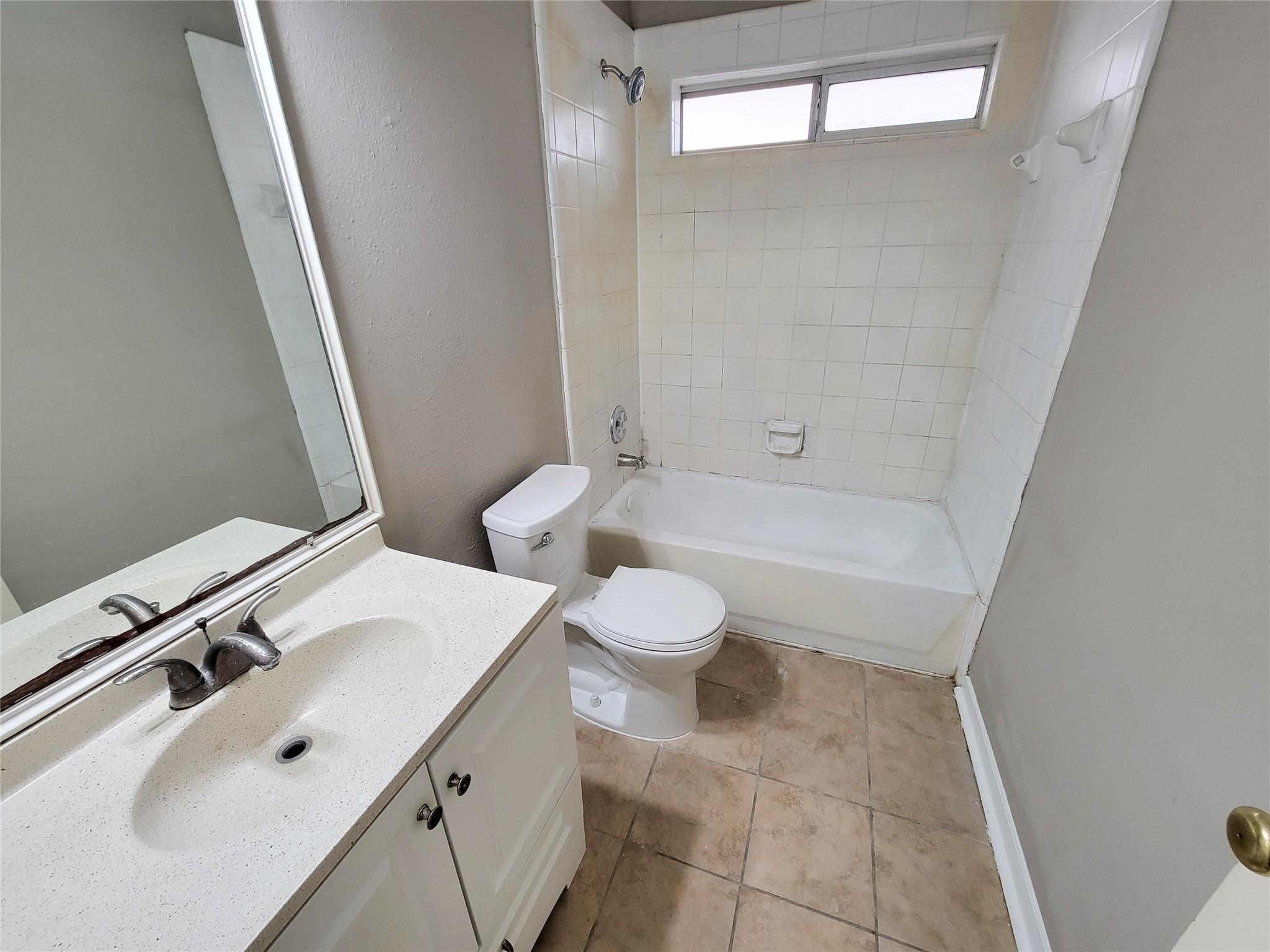 5322 Rivergate Drive