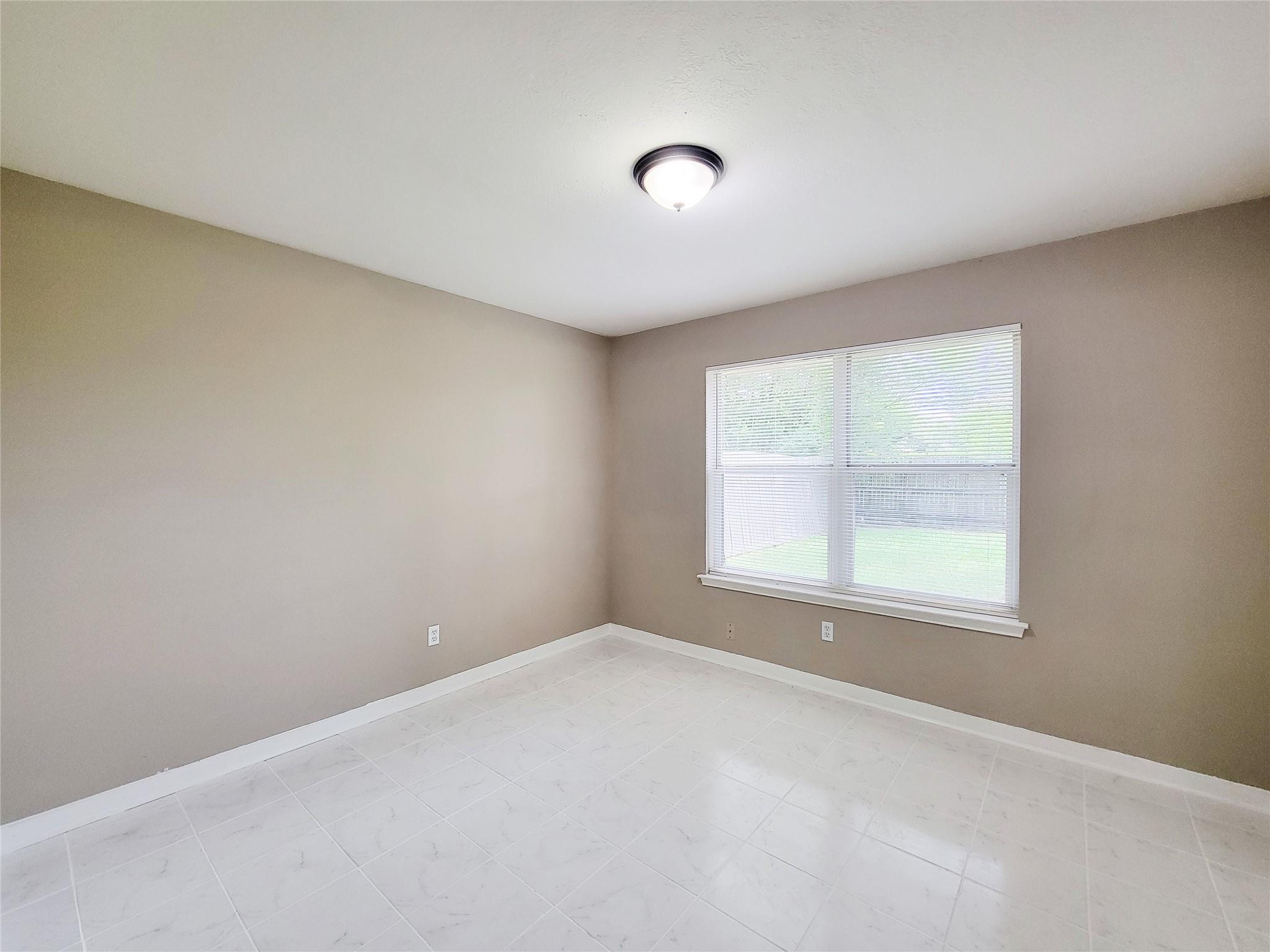 5322 Rivergate Drive