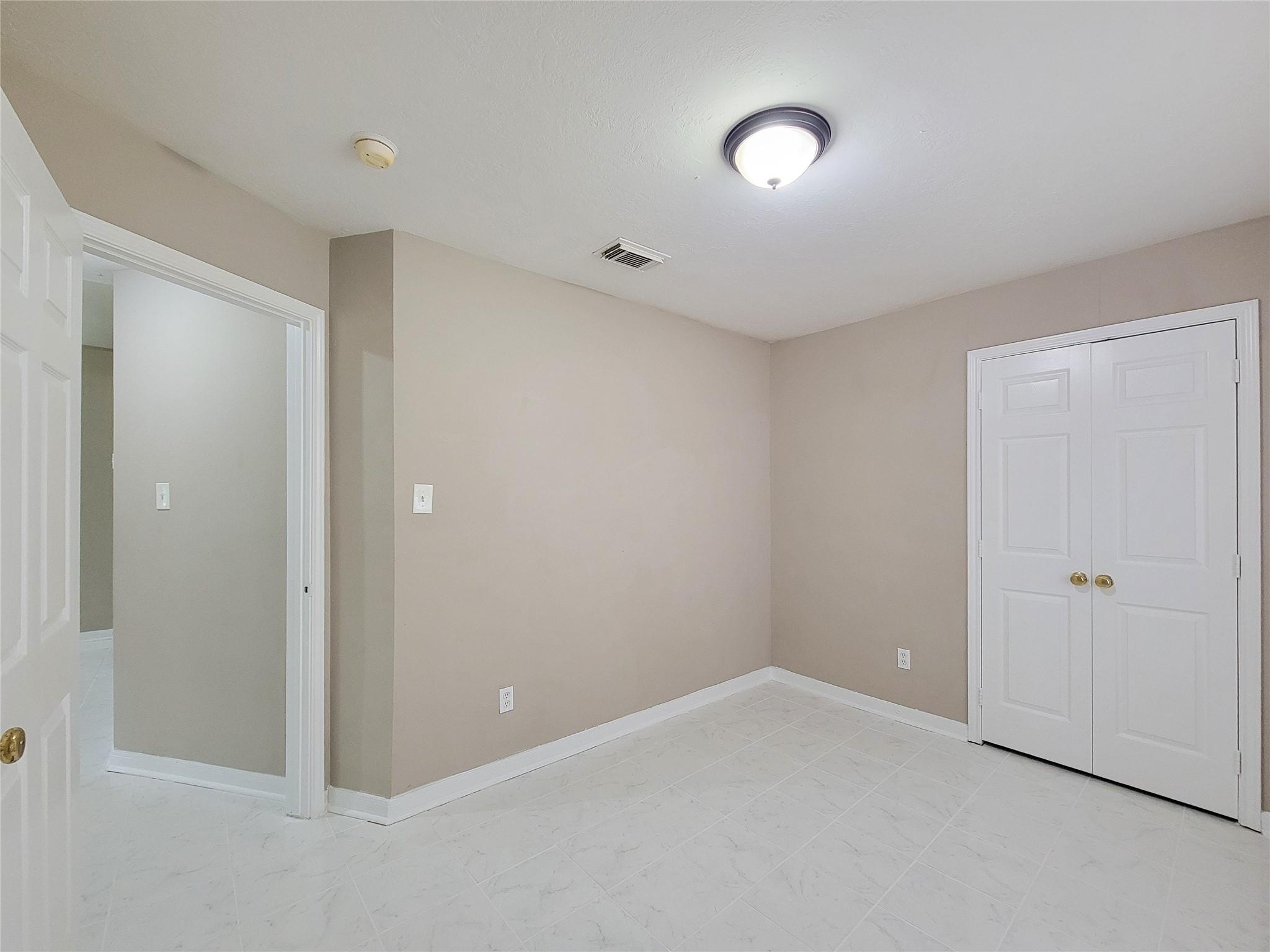 5322 Rivergate Drive