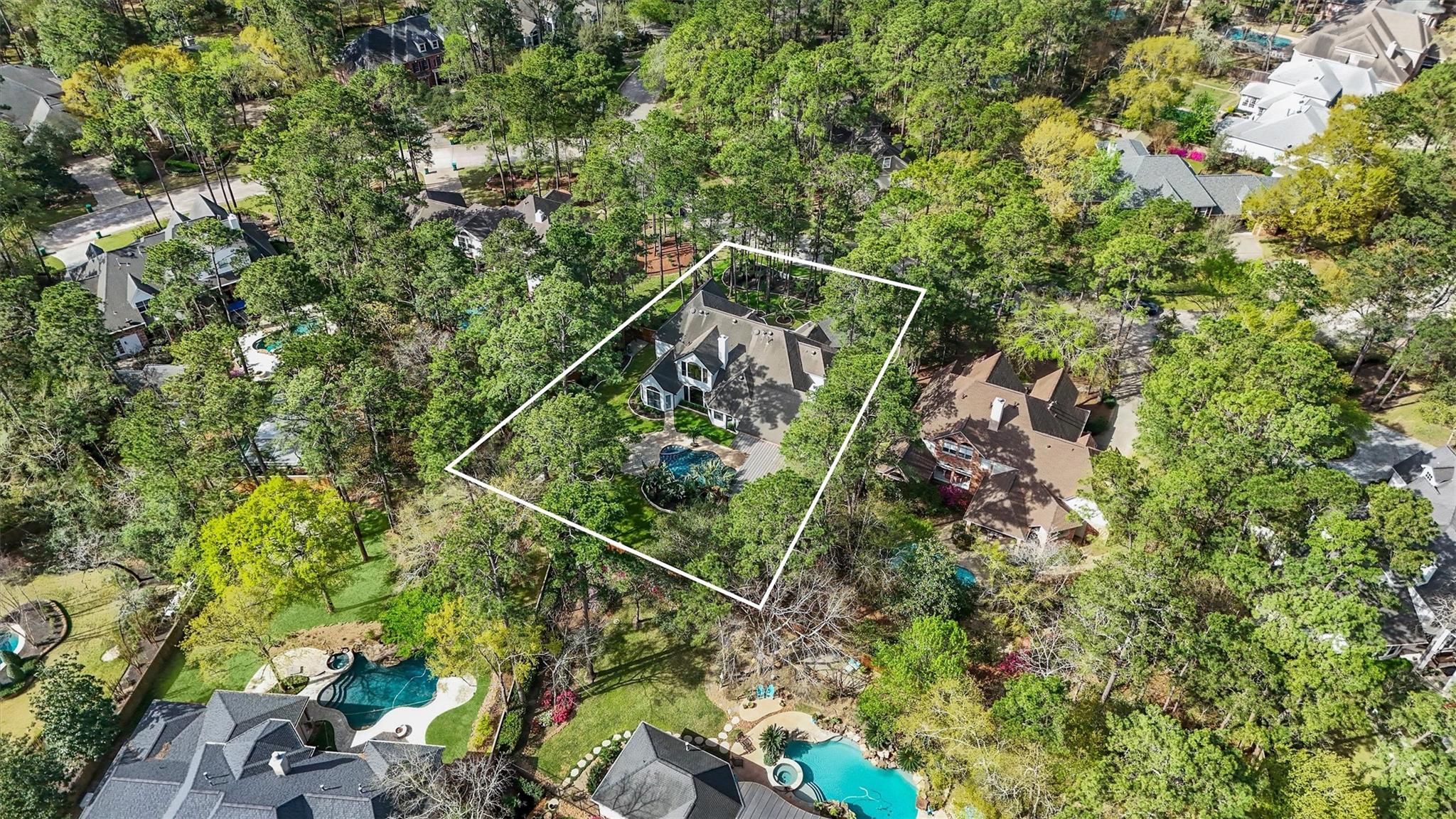 34 N Wooded Brook Circle