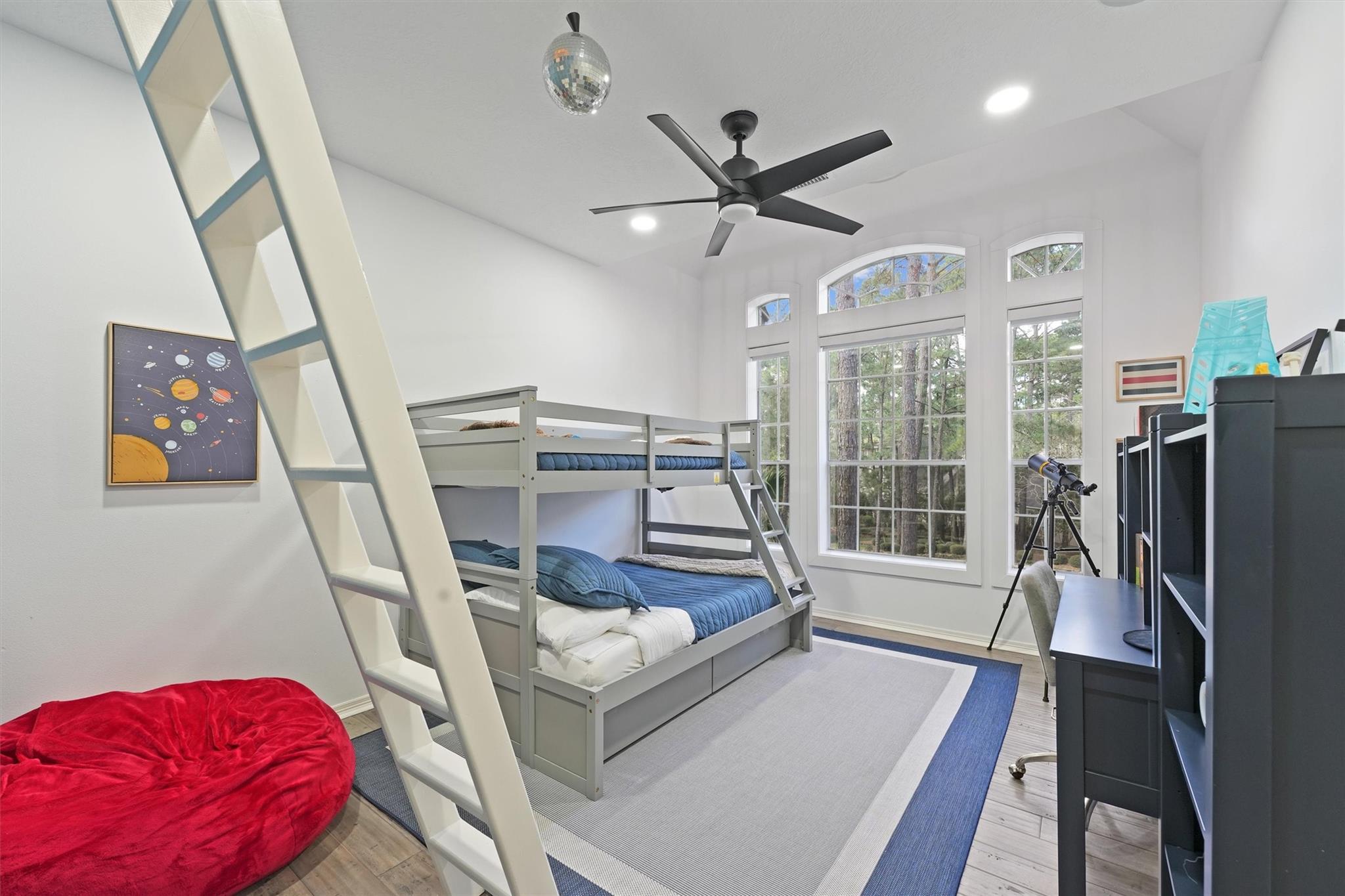 34 N Wooded Brook Circle