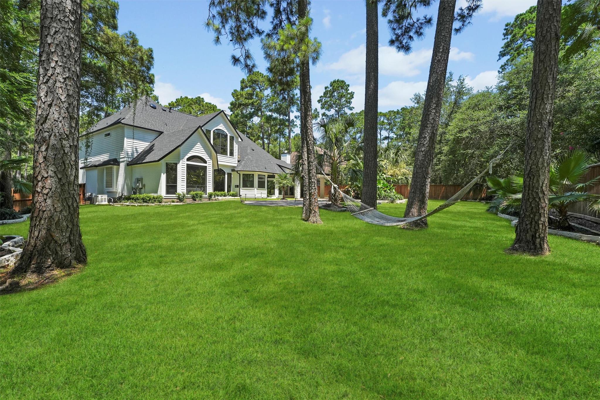 34 N Wooded Brook Circle