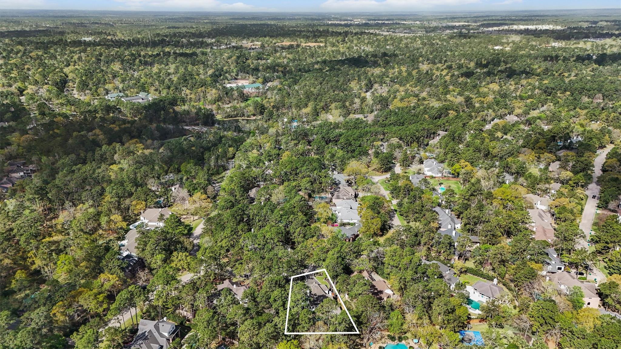 34 N Wooded Brook Circle