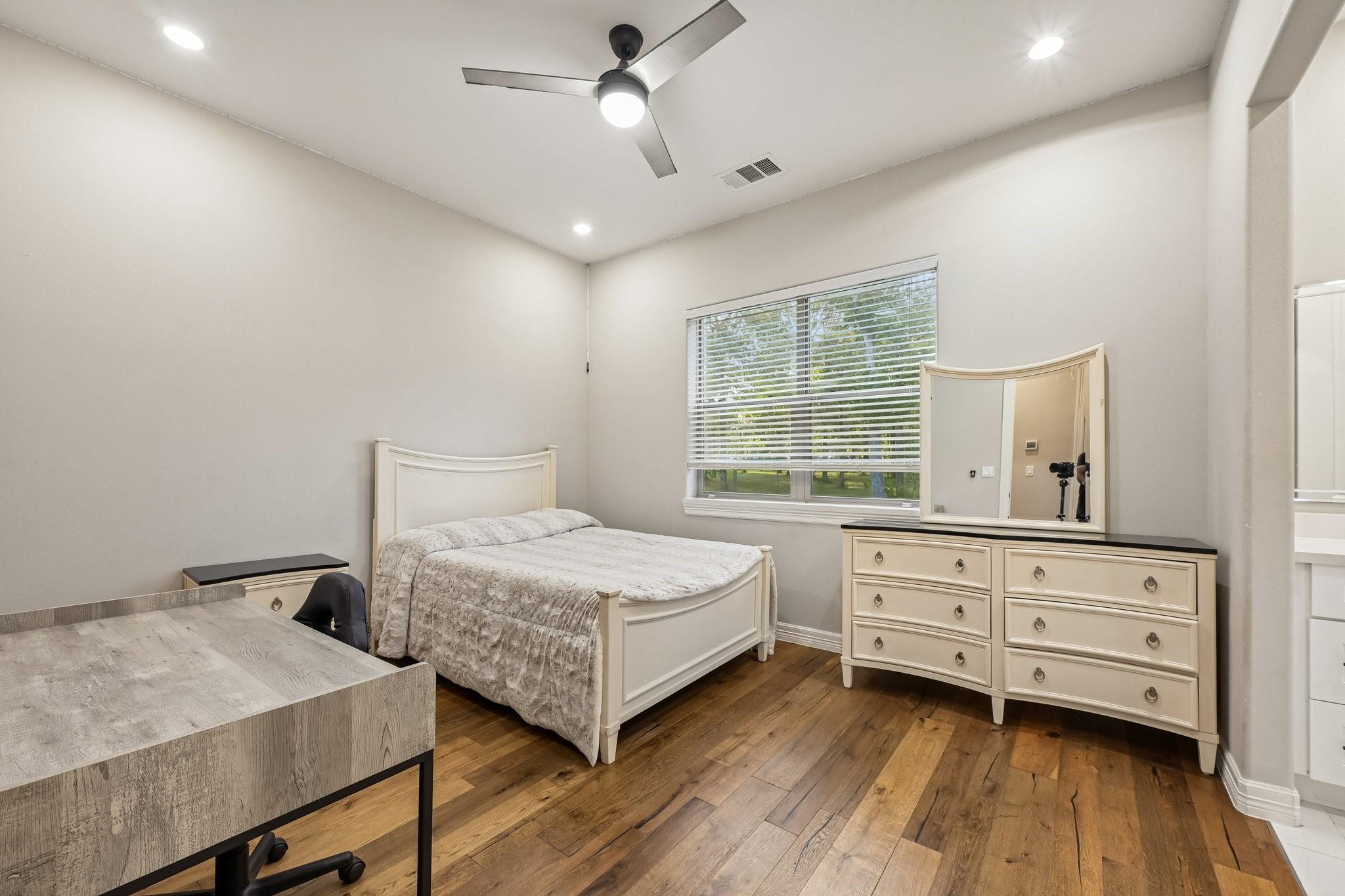 33135 Willow Bend Road