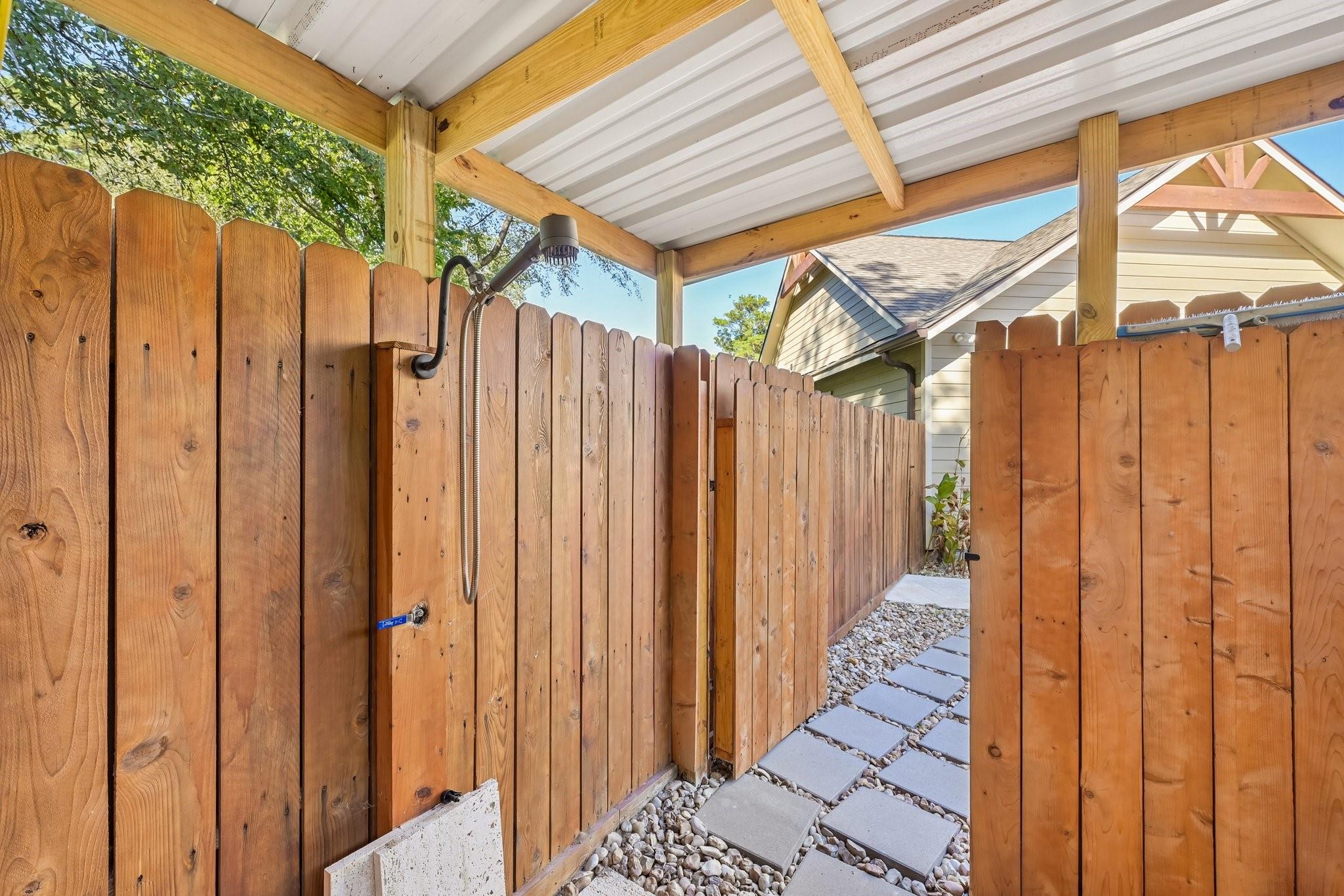 33135 Willow Bend Road