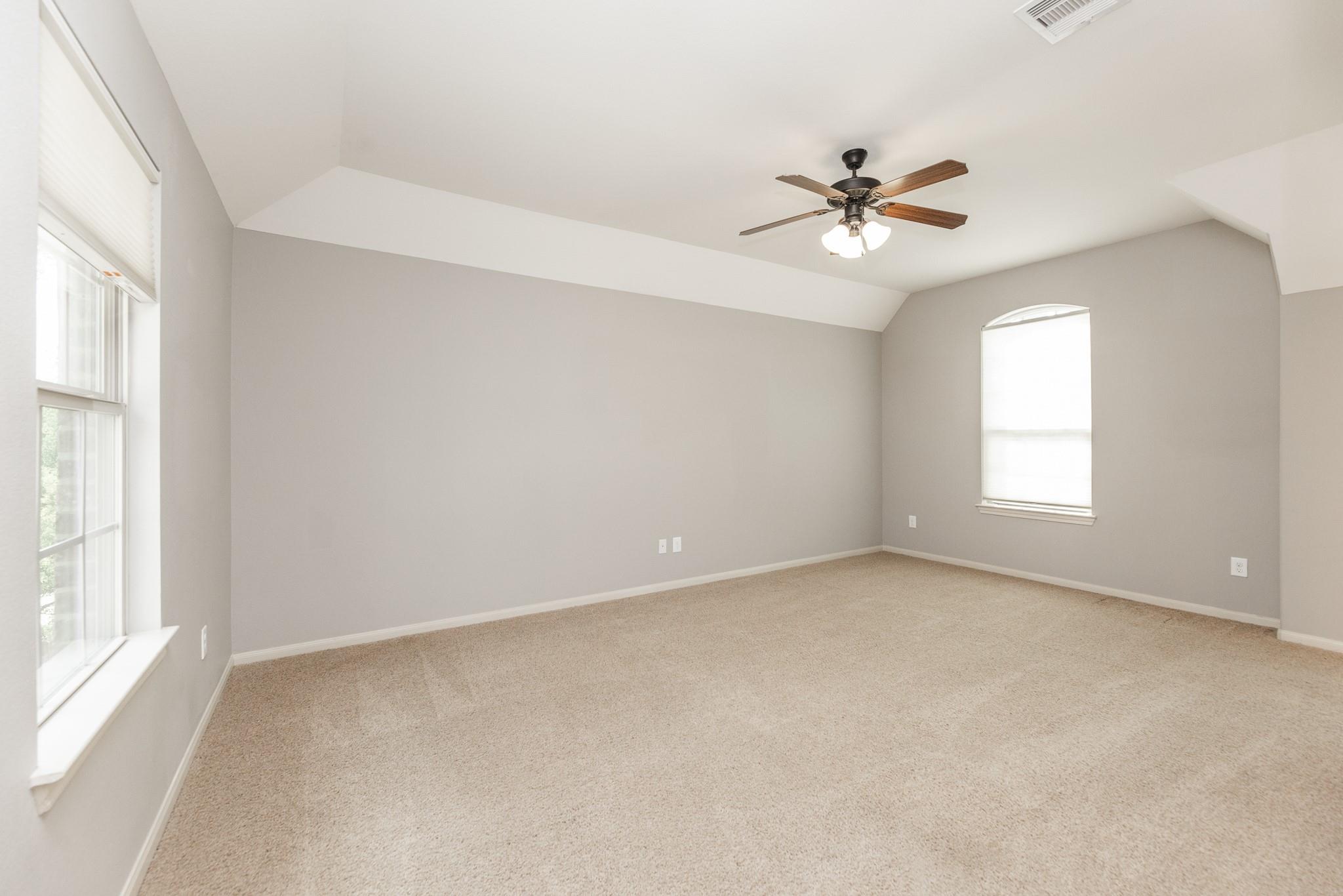 13803 Oak Fair Bend