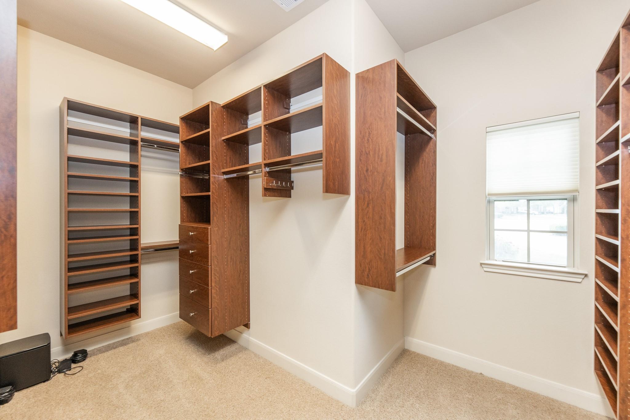 13803 Oak Fair Bend