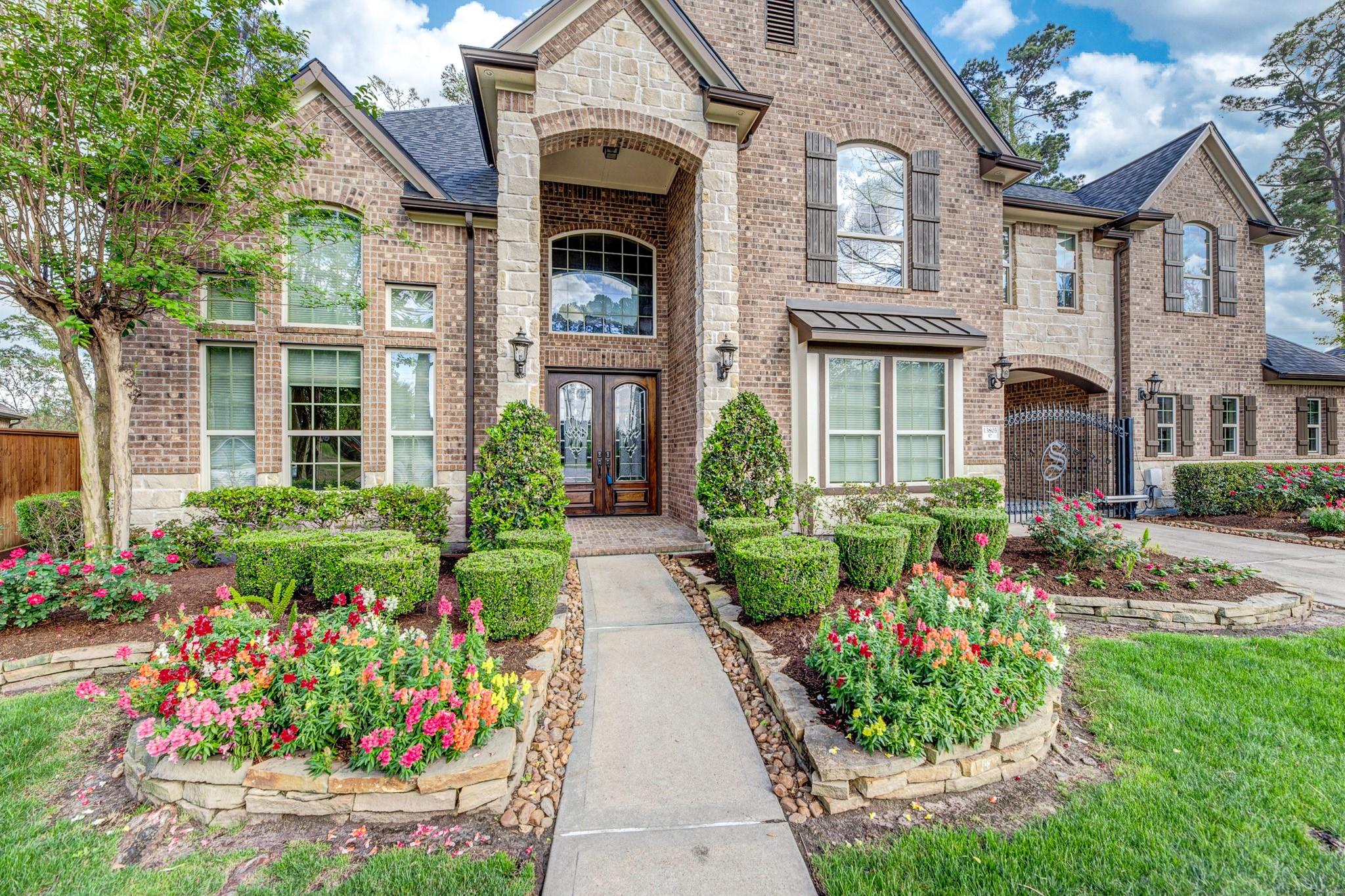 13803 Oak Fair Bend