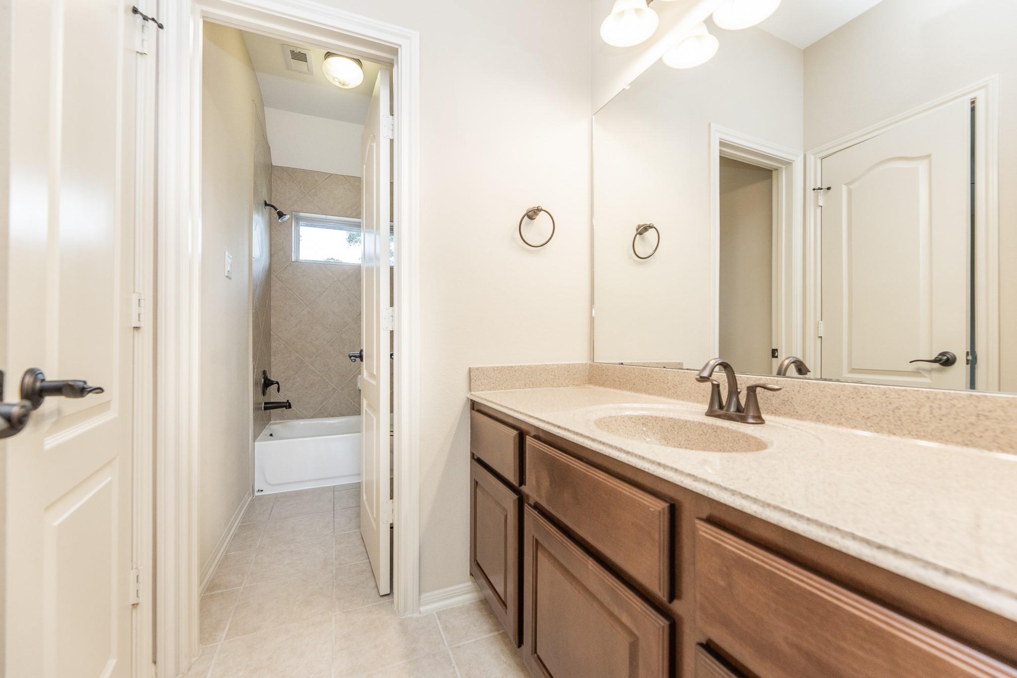 13803 Oak Fair Bend