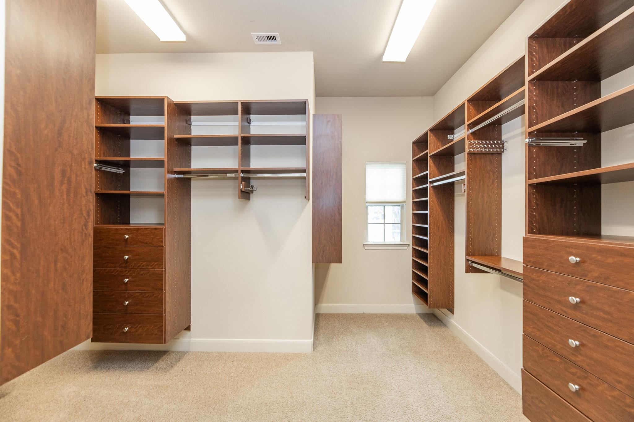 13803 Oak Fair Bend