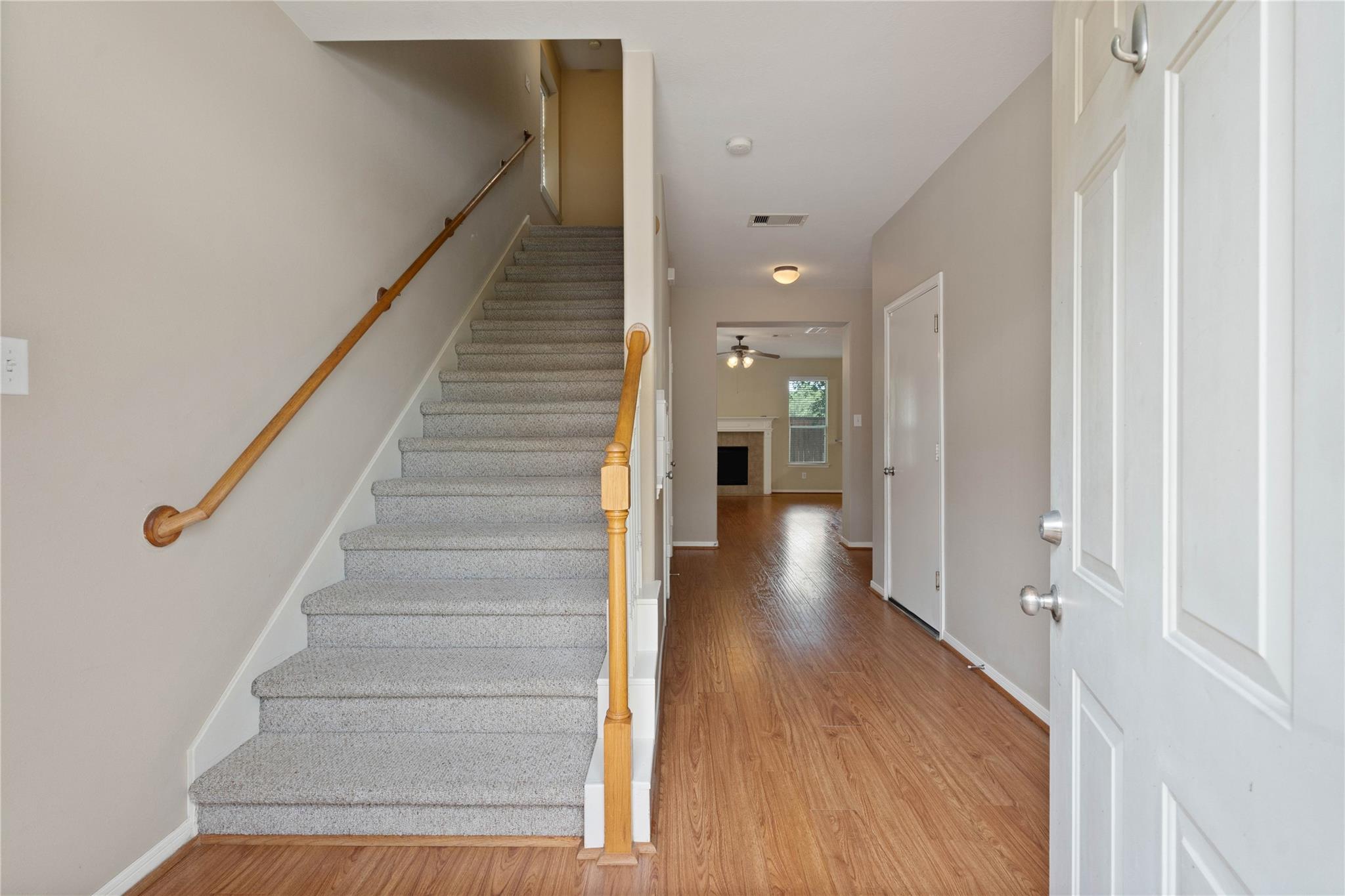 7414 Hollister Spring