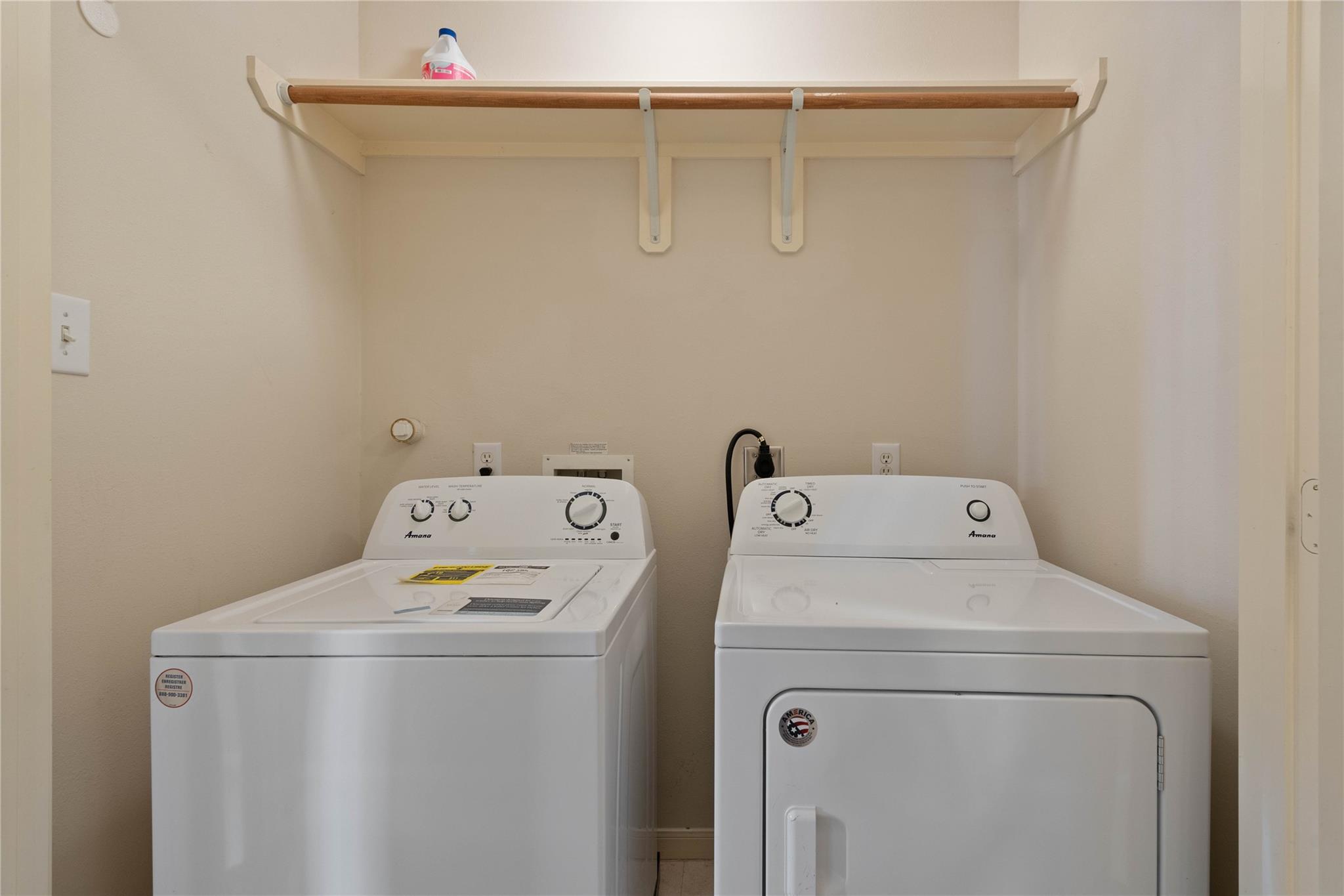 7414 Hollister Spring