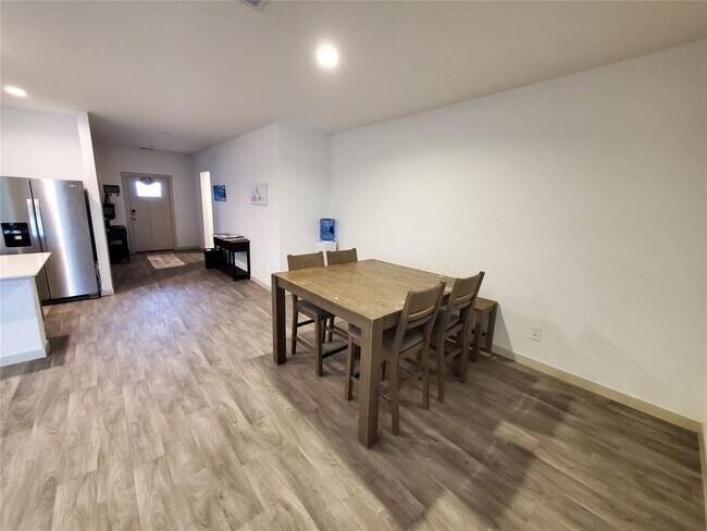 6910 Dell Vista Drive