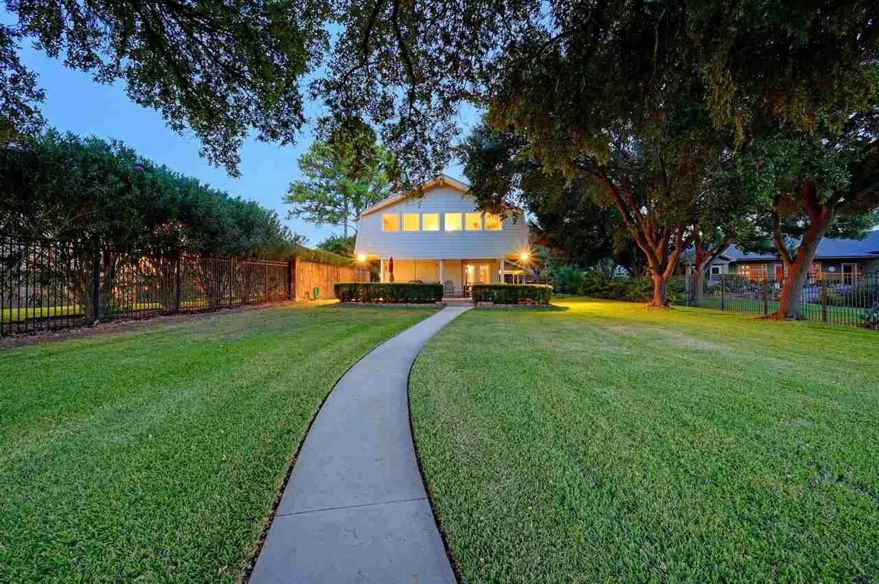 3804 Packsaddle Drive