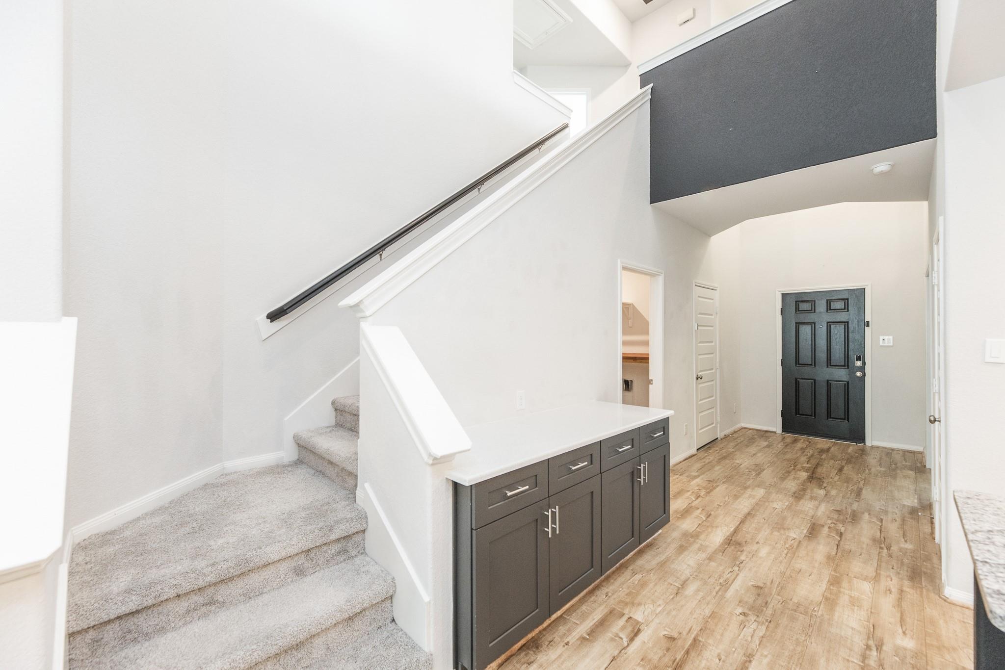 5943 Pearland Place