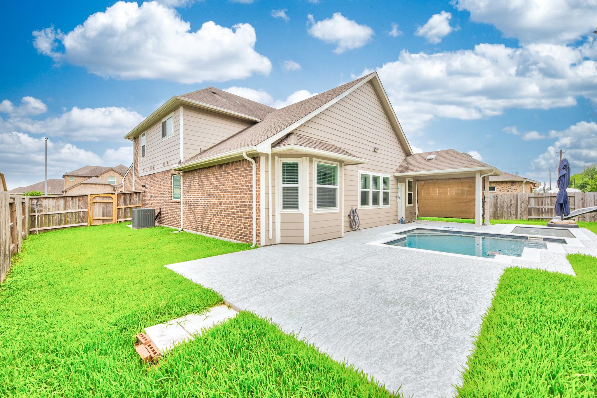 5943 Pearland Place