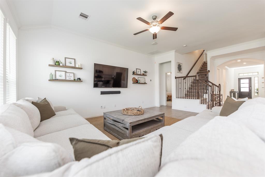 4423 Whitehaven Pine Way