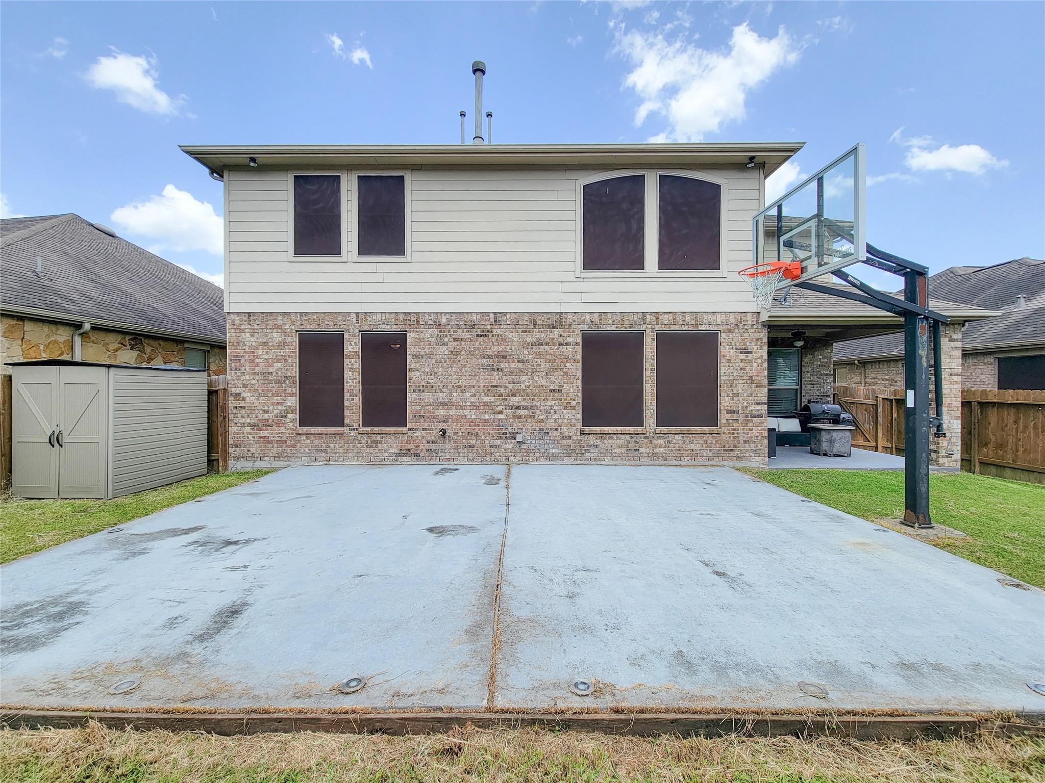20716 Laura Lee Lane