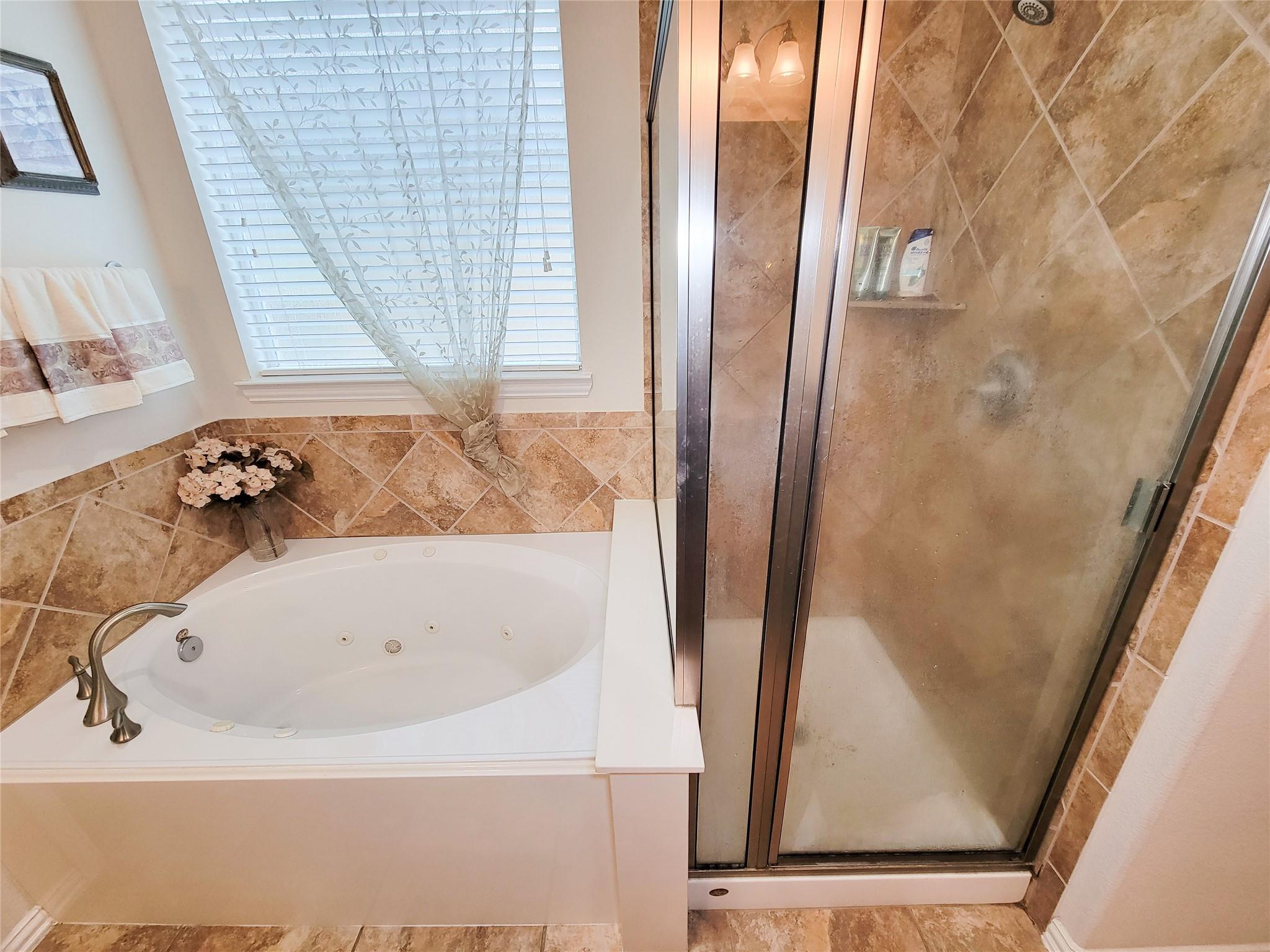 20716 Laura Lee Lane