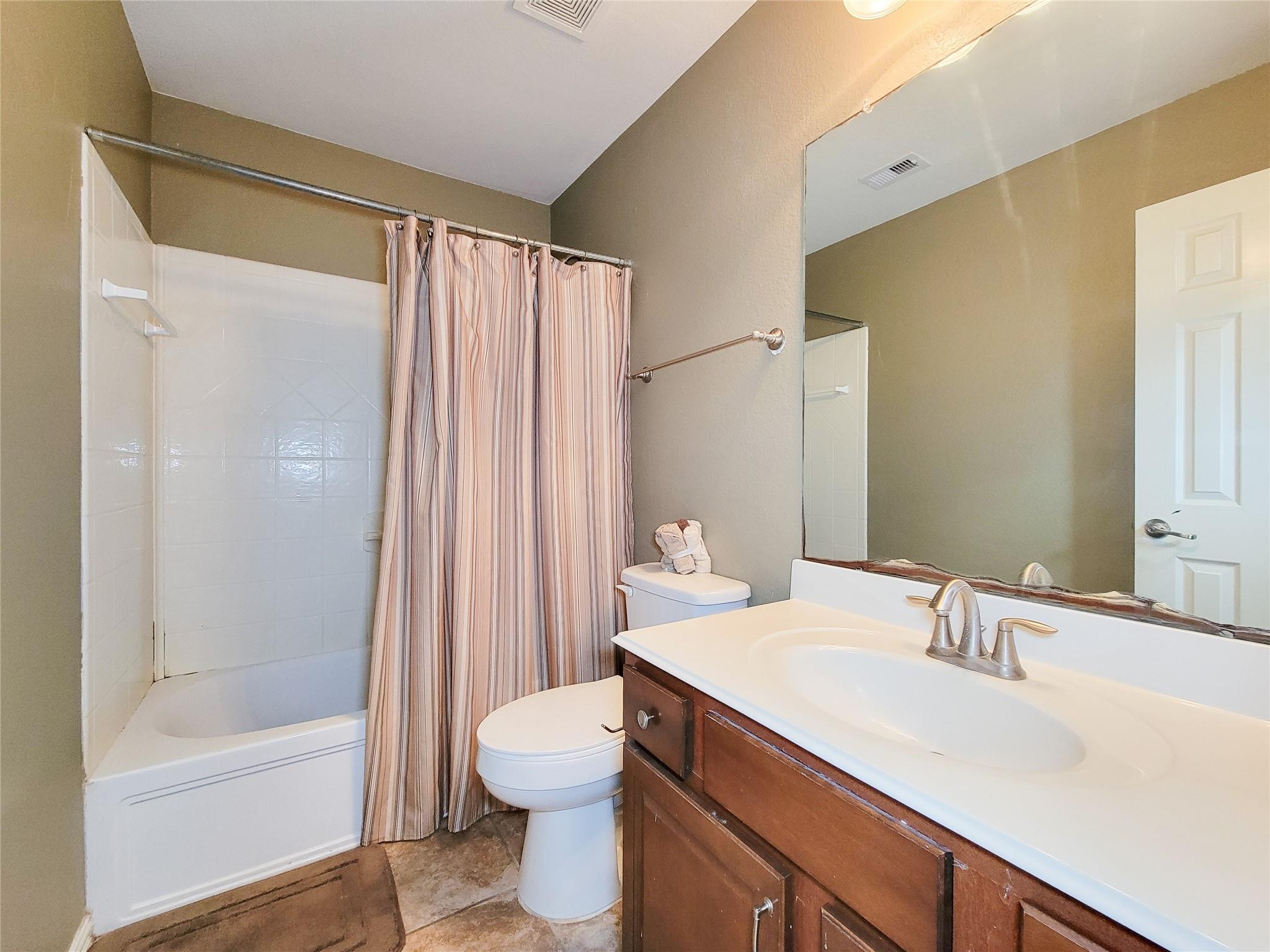 20716 Laura Lee Lane