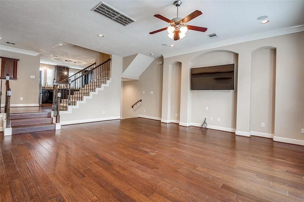 1126 Hempstead Villa Lane