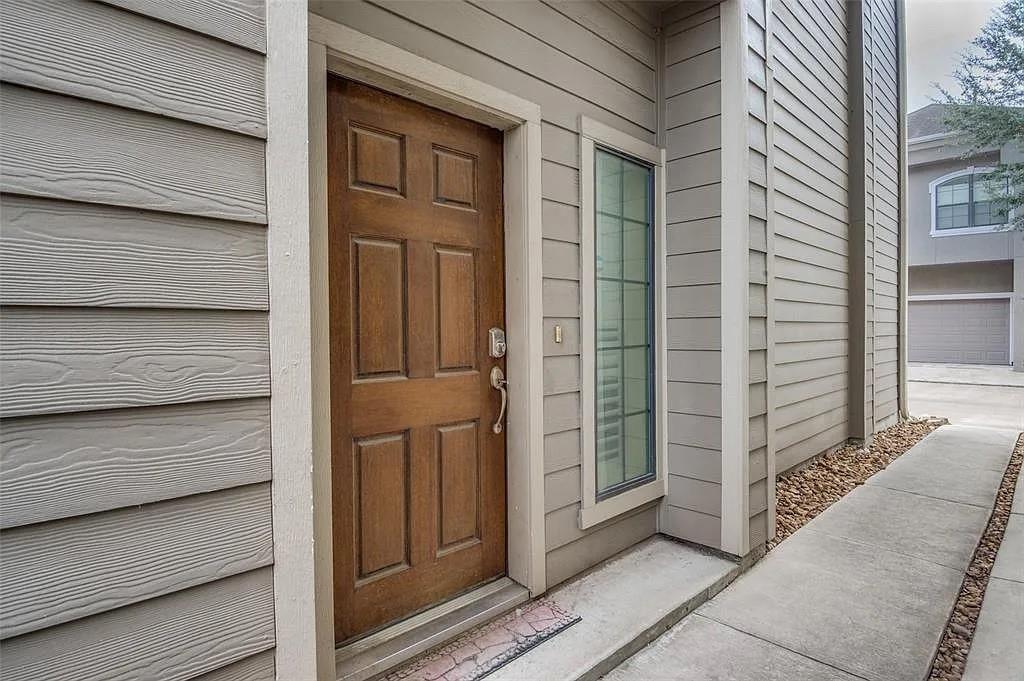 1126 Hempstead Villa Lane