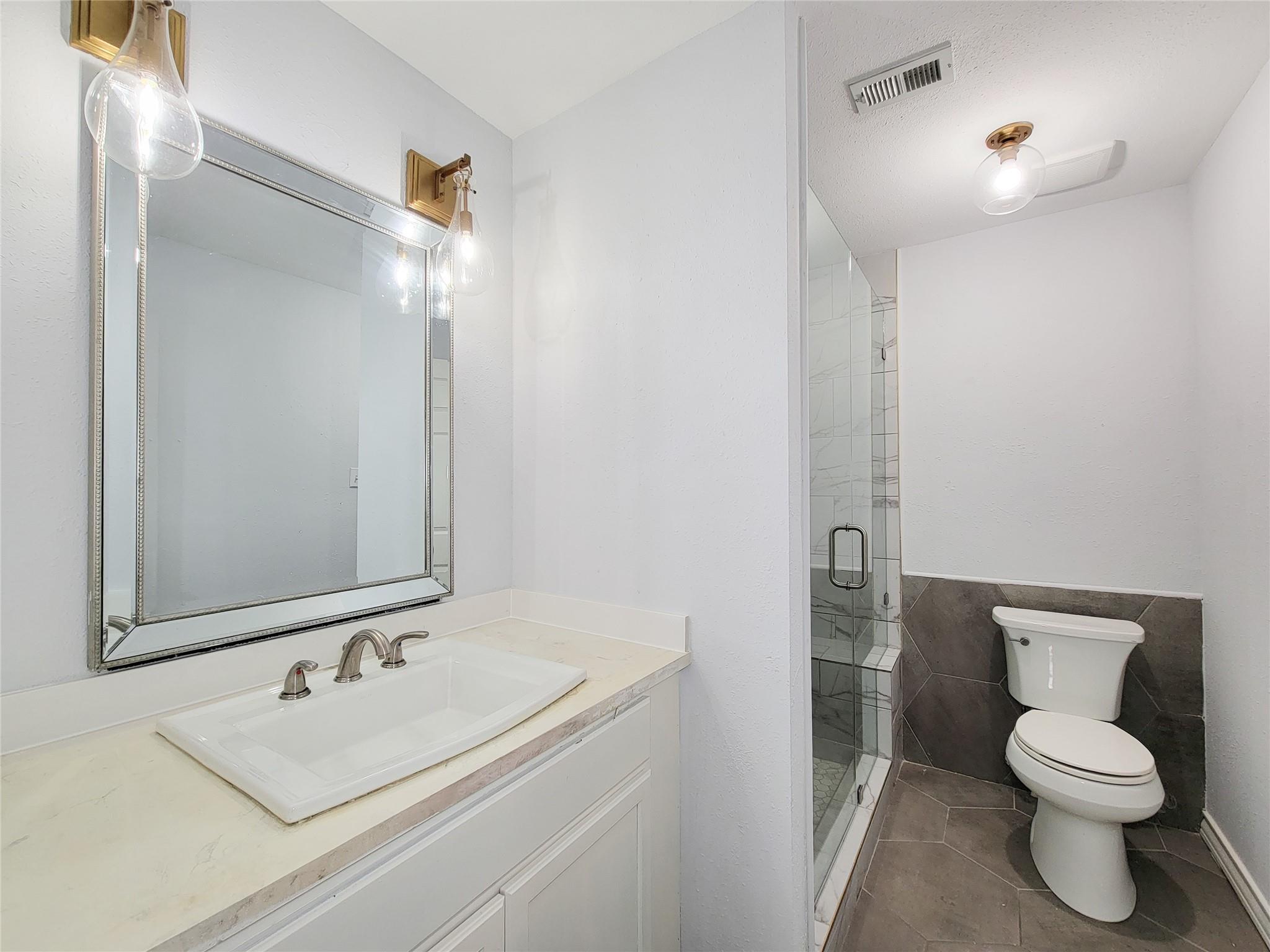 11850 Greencanyon Drive