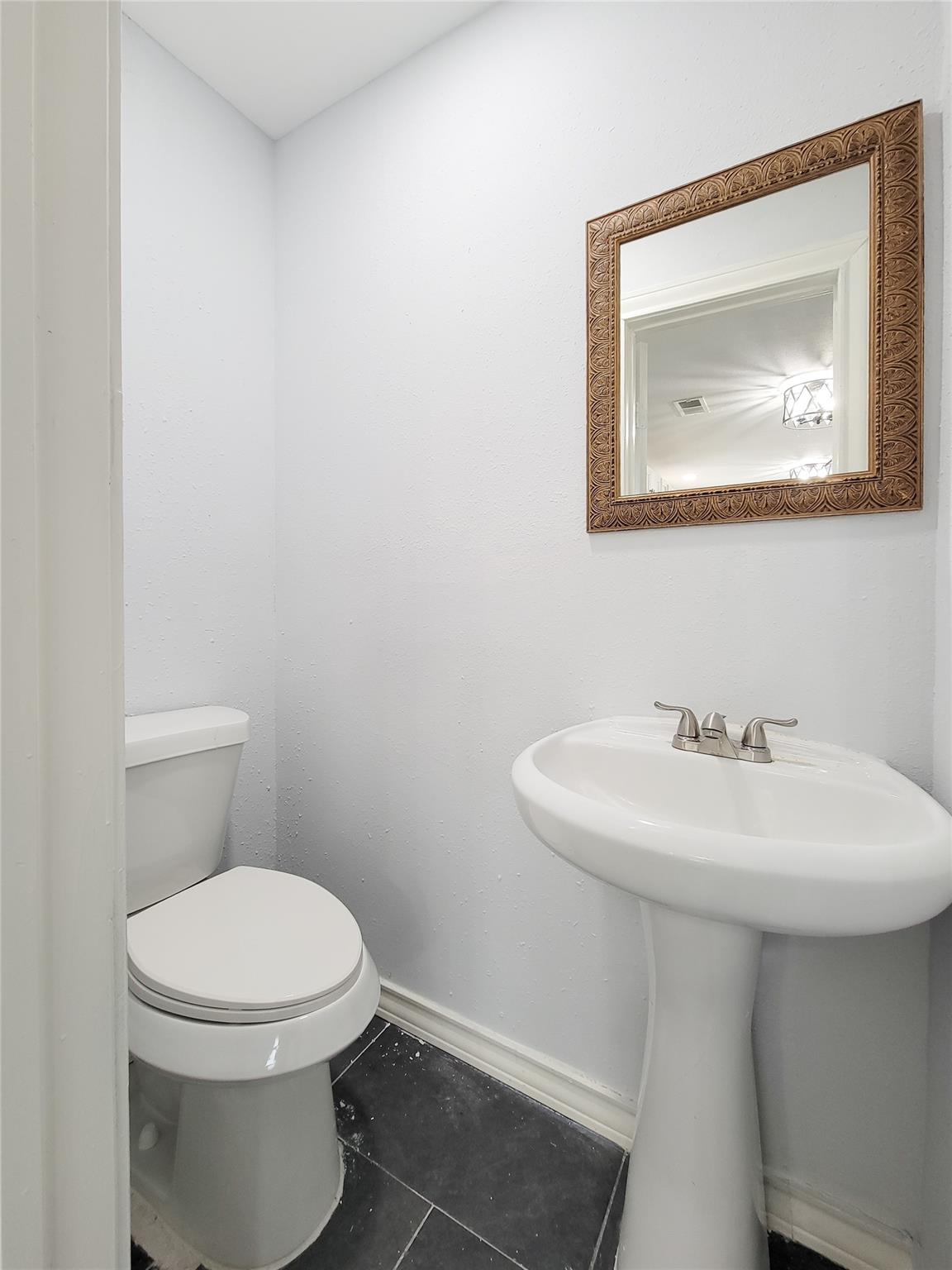 11850 Greencanyon Drive