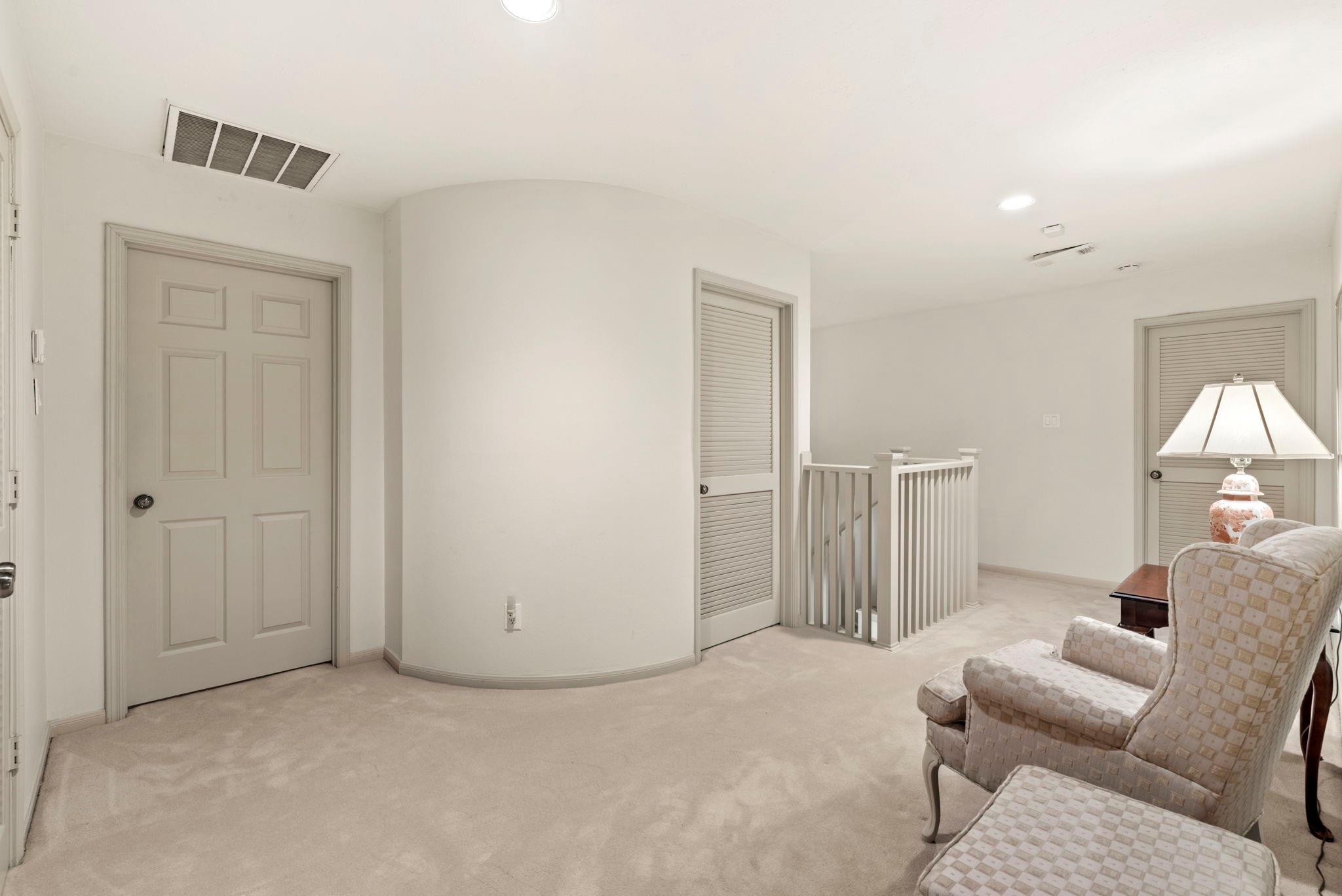 4513 Country Club View