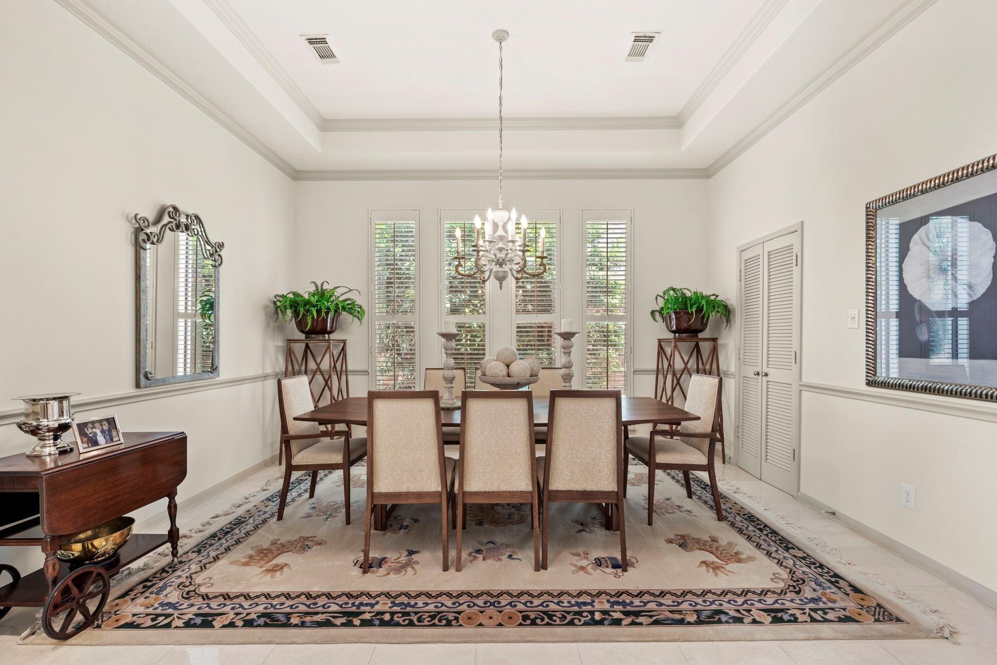 4513 Country Club View