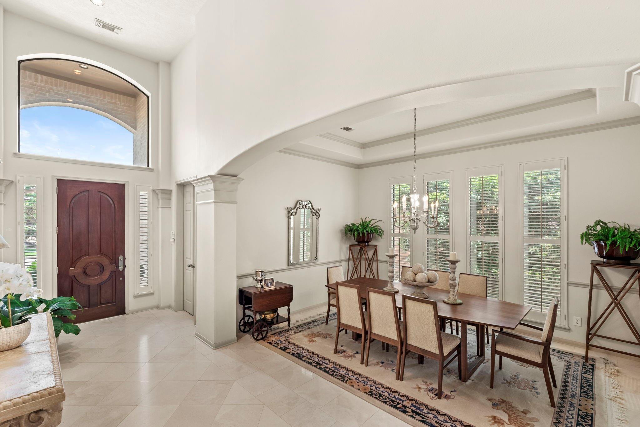 4513 Country Club View