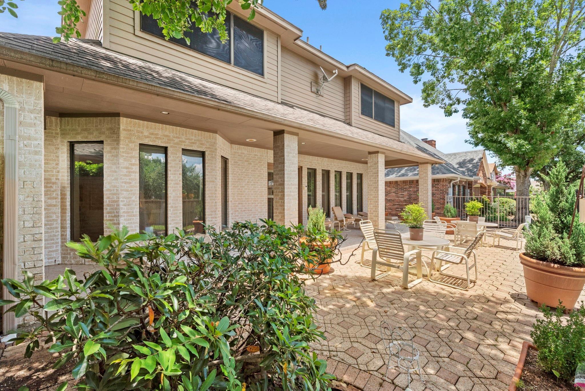 4513 Country Club View